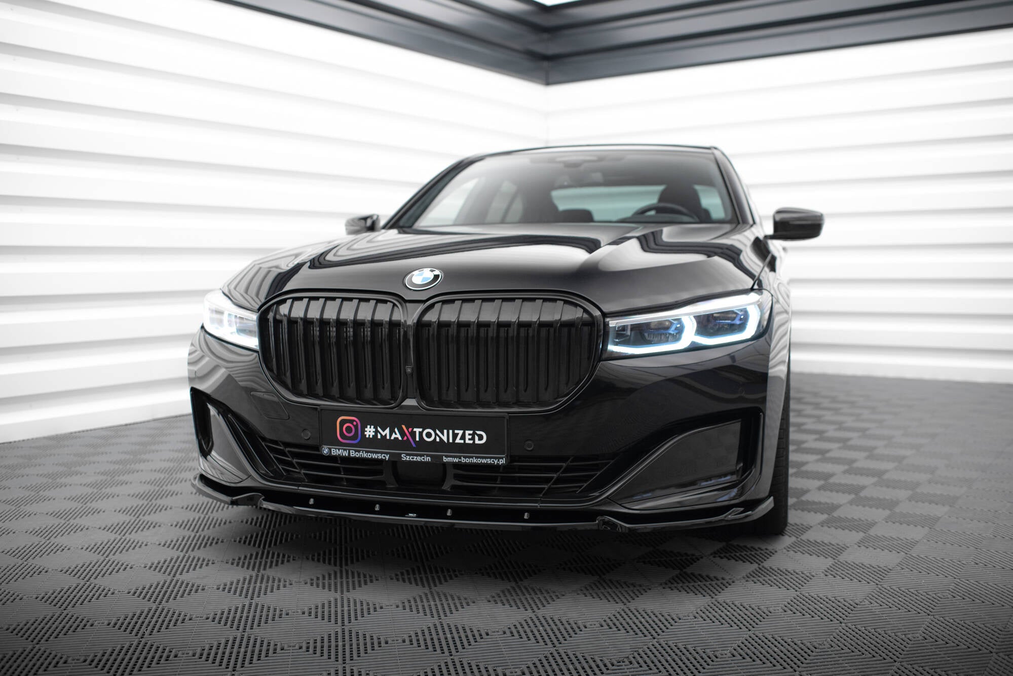 Maxton Design Splitter delantero V.1 para BMW 7 G11 / G12 Facelift - imagen 1