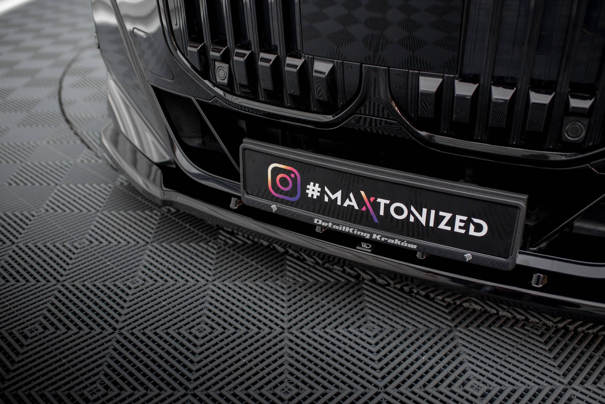Maxton Design Splitter delantero V.1 para BMW 7 M-Pack / M760e / i7 M-Pack G70 - imagen 3