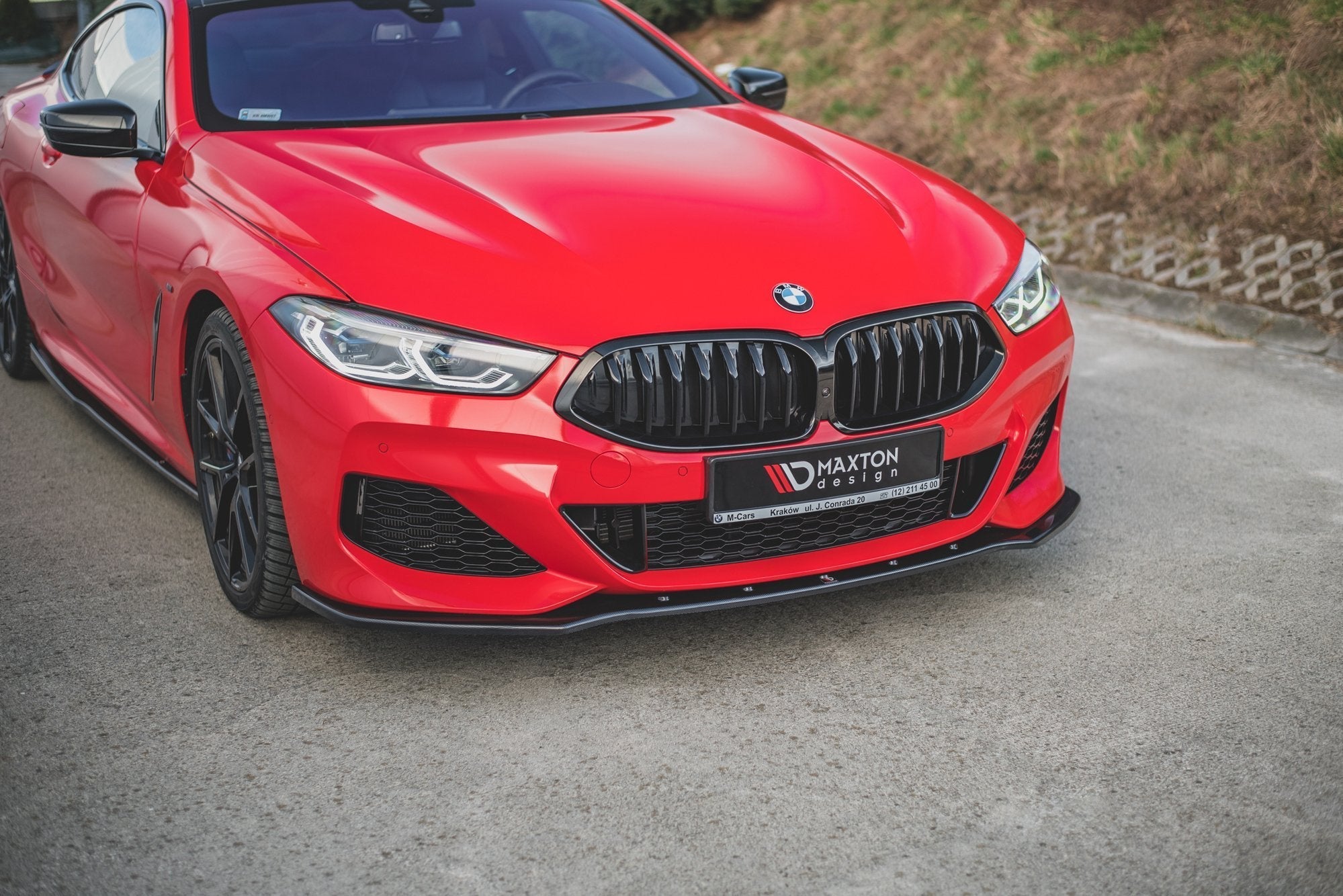 Maxton Design Splitter delantero V.1 para BMW 8 Coupe G15 / 8 Gran Coupe M-pack G16 - imagen 1