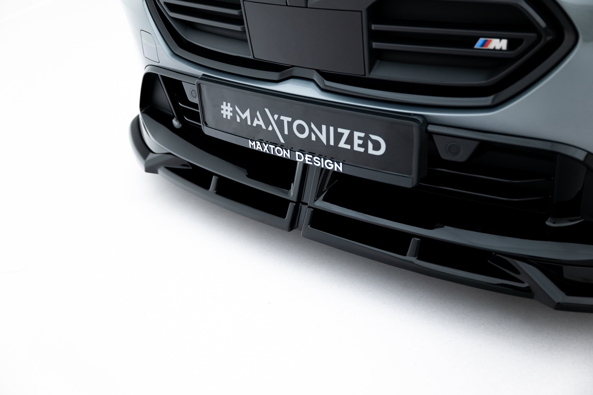 Maxton Design Splitter delantero V.1 para BMW M135i M Performance F70 - imagen 4