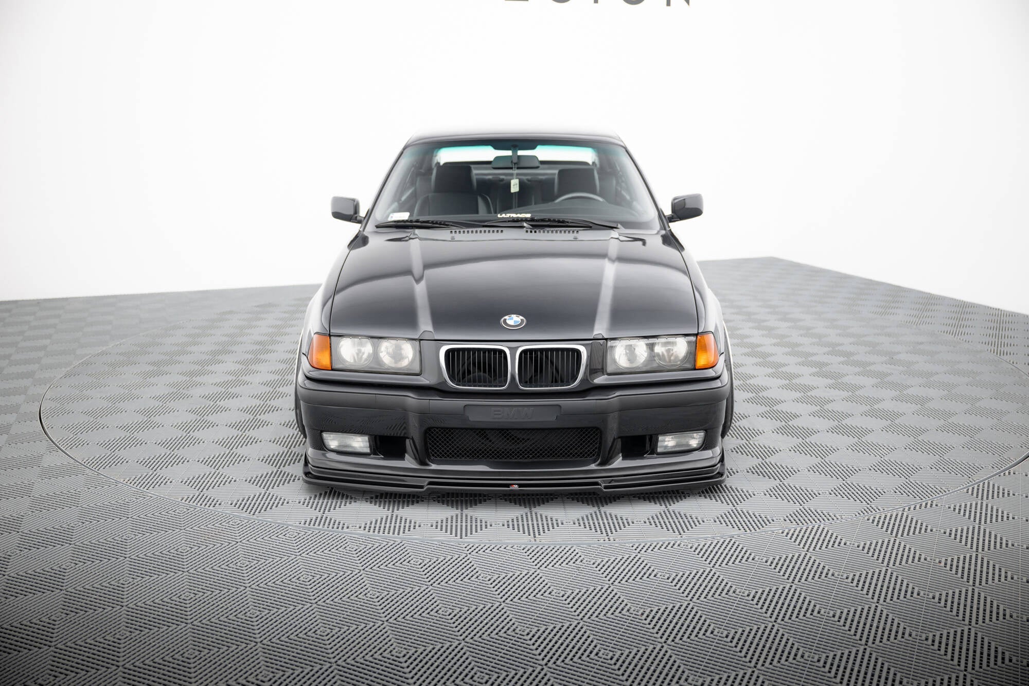 Maxton Design Splitter delantero V.1 para BMW M3 / 3 M-Pack E36 Coupe - imagen 3