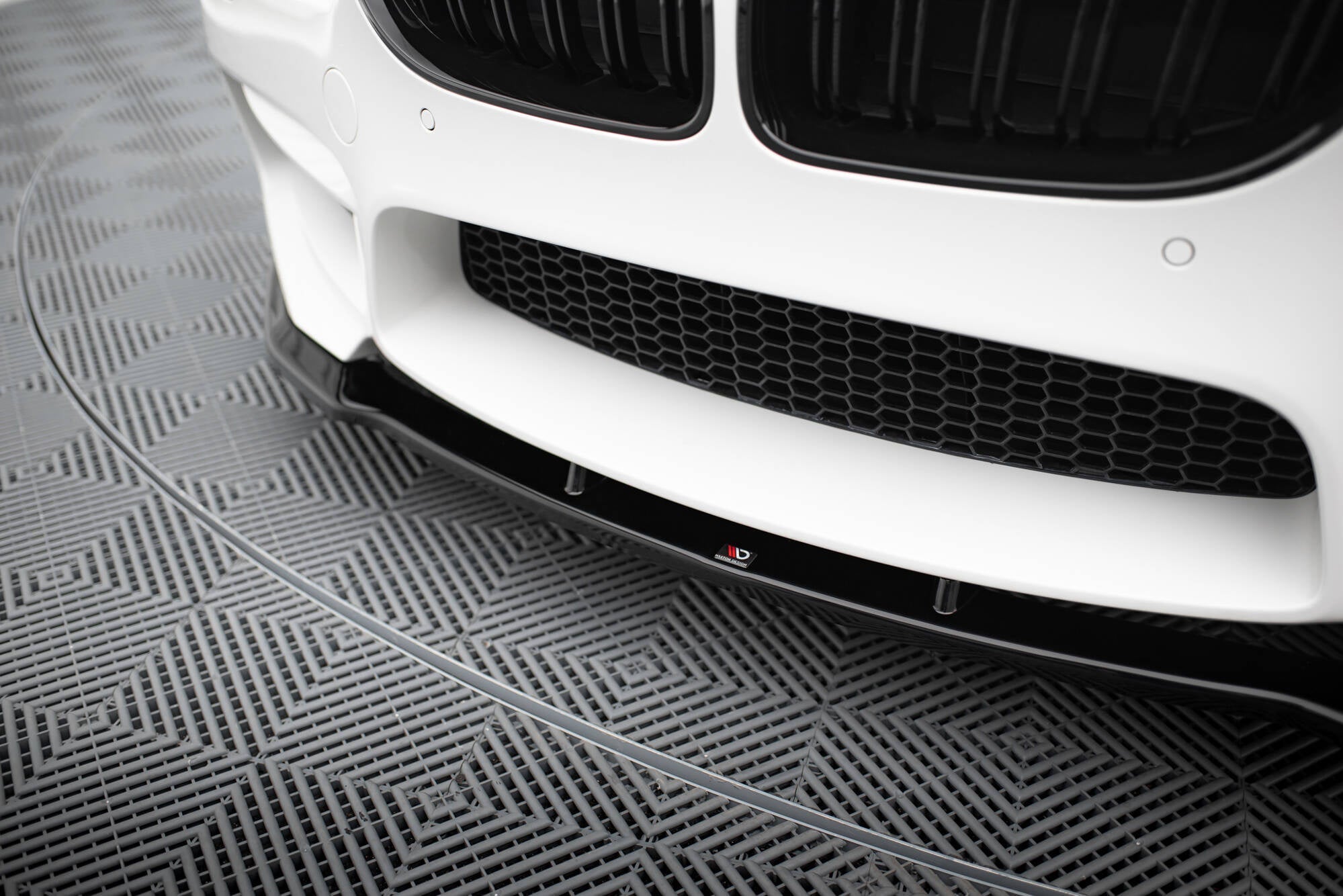 Maxton Design Splitter delantero V.1 para BMW M6 Gran Coupe / Coupe / Cabriolet F06 / F13 / F12 - imagen 3