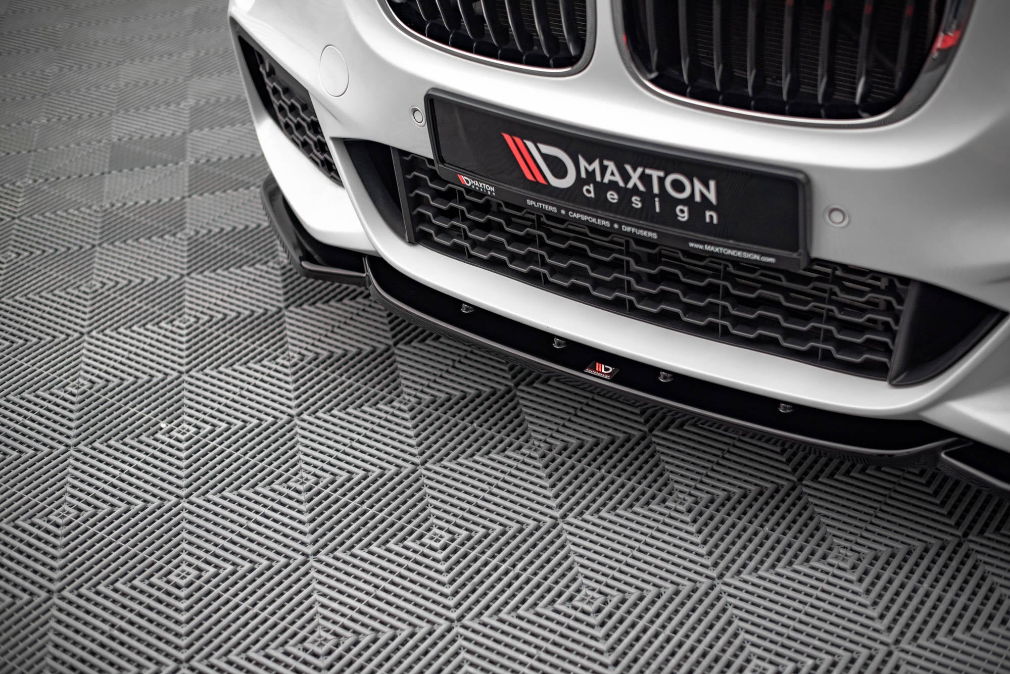 Maxton Design Splitter delantero V.1 para BMW X1 M-Pack F48 - imagen 3