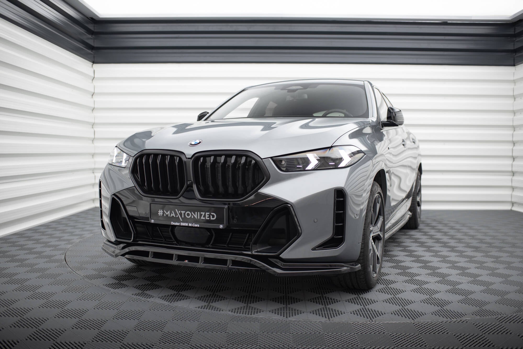 Maxton Design Splitter delantero V.1 para BMW X6 M-Pack G06 Facelift - imagen 1