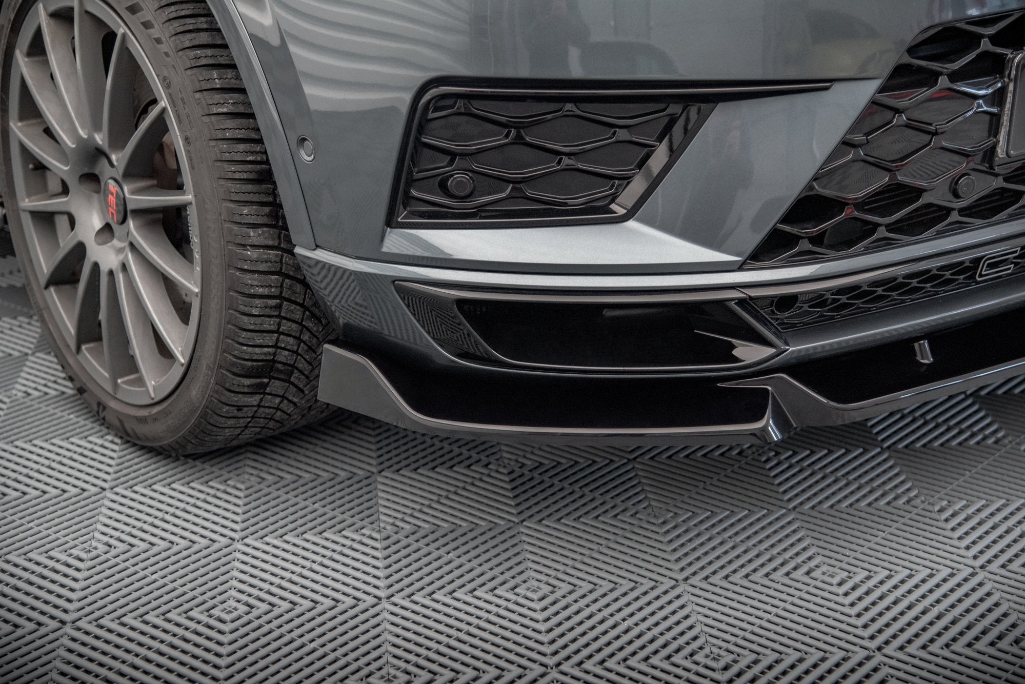 Maxton Design Splitter delantero V.1 para Cupra Ateca Mk1 - imagen 4