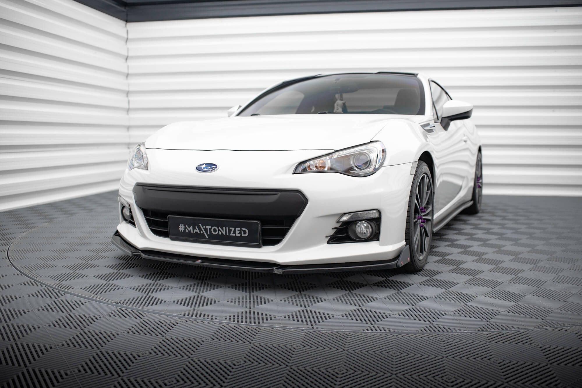 Maxton Design Splitter delantero V.1 + Flaps para Subaru BRZ Mk1 - imagen 1