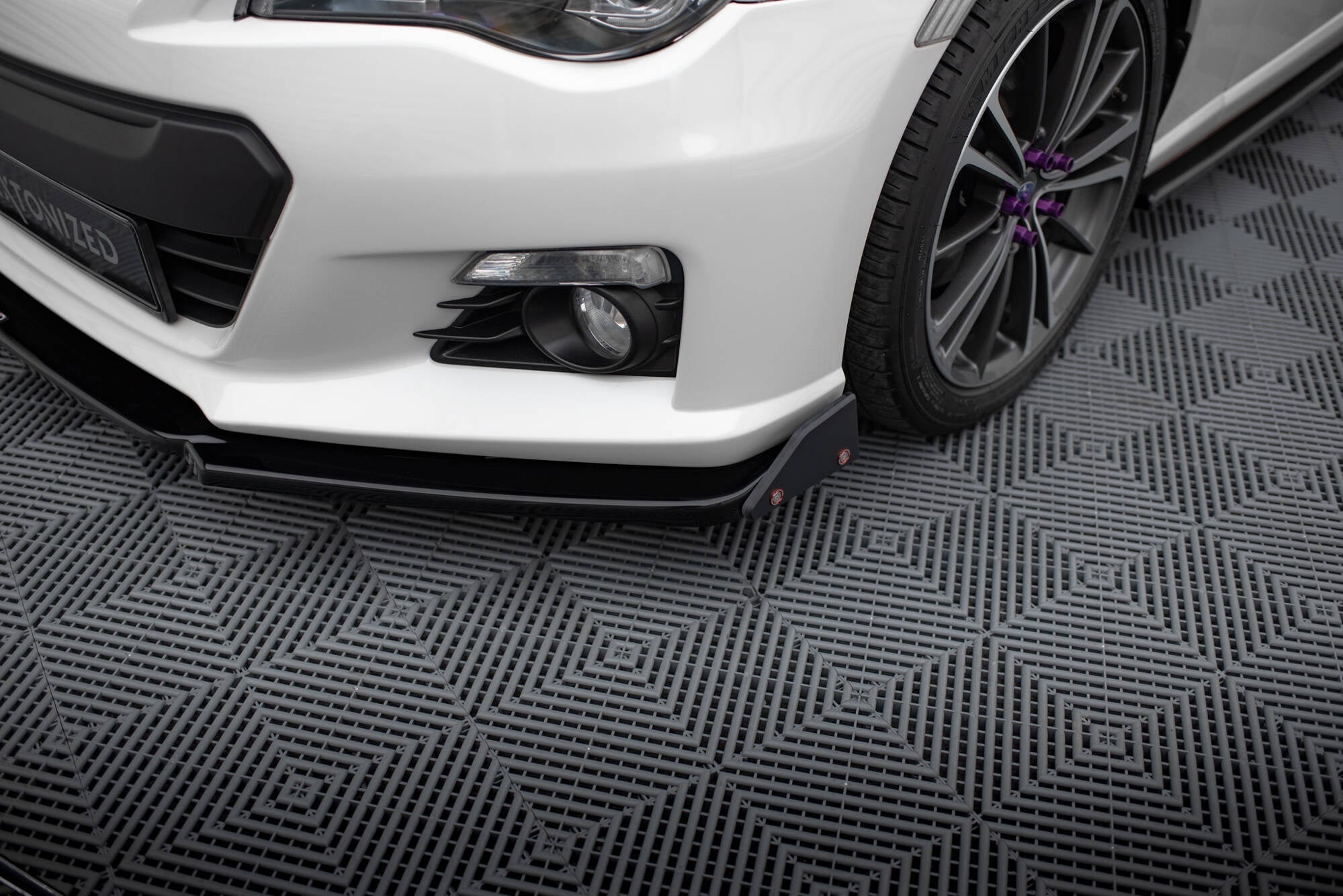 Maxton Design Splitter delantero V.1 + Flaps para Subaru BRZ Mk1 - imagen 3