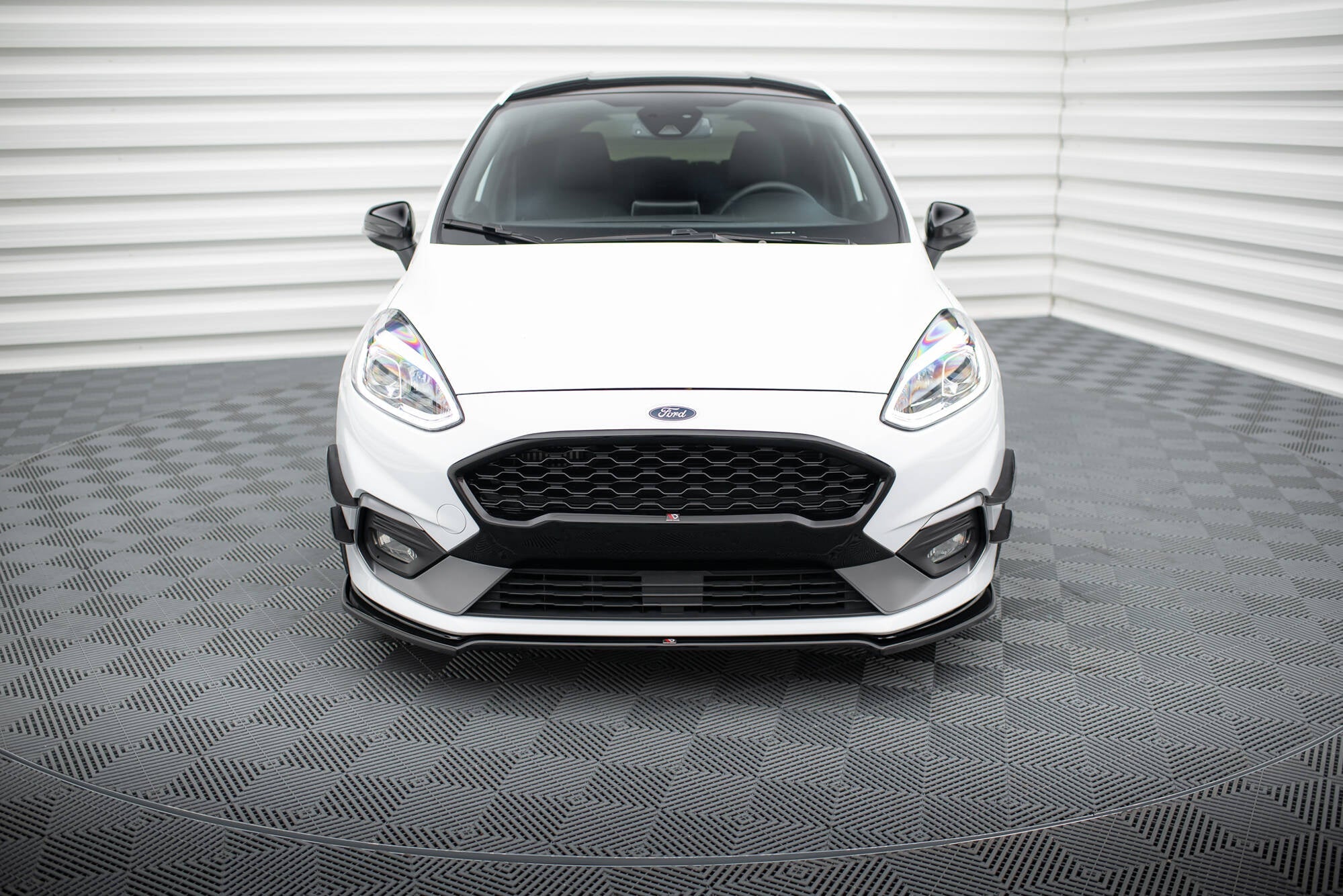 Maxton Design Splitter delantero V.1 para Ford Fiesta Mk8 ST / ST-Line - imagen 2