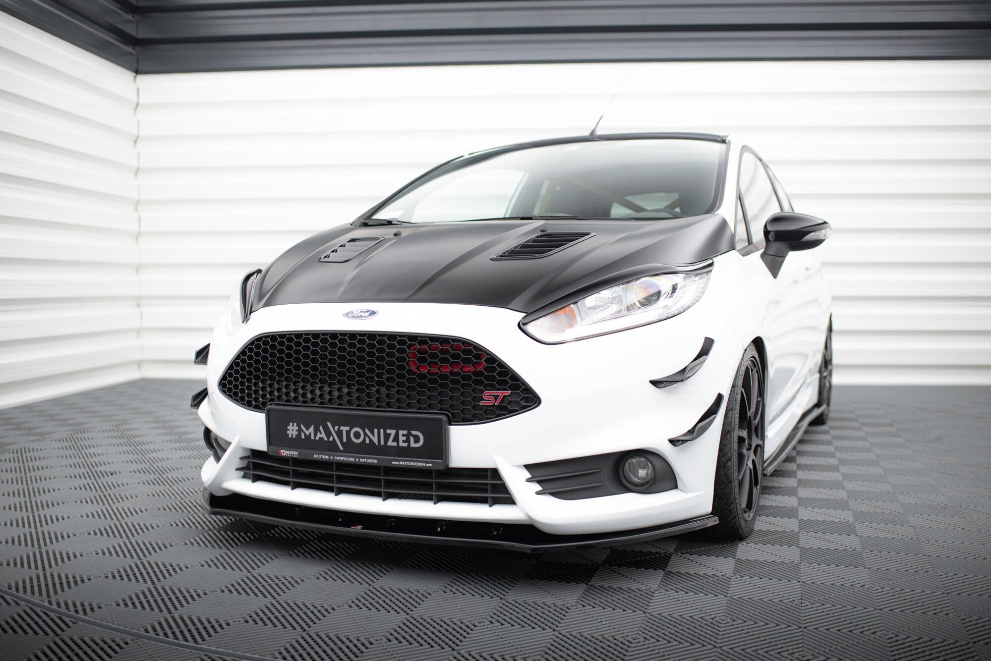 Maxton Design Splitter delantero V.1 para Ford Fiesta ST Mk7 Facelift - imagen 1