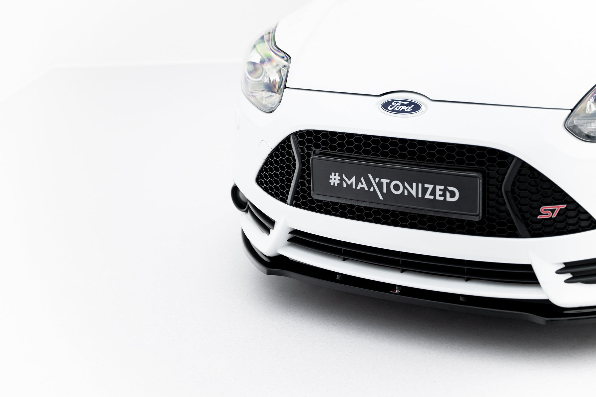 Maxton Design Splitter delantero V.1 para Ford Focus ST Mk3 - imagen 4