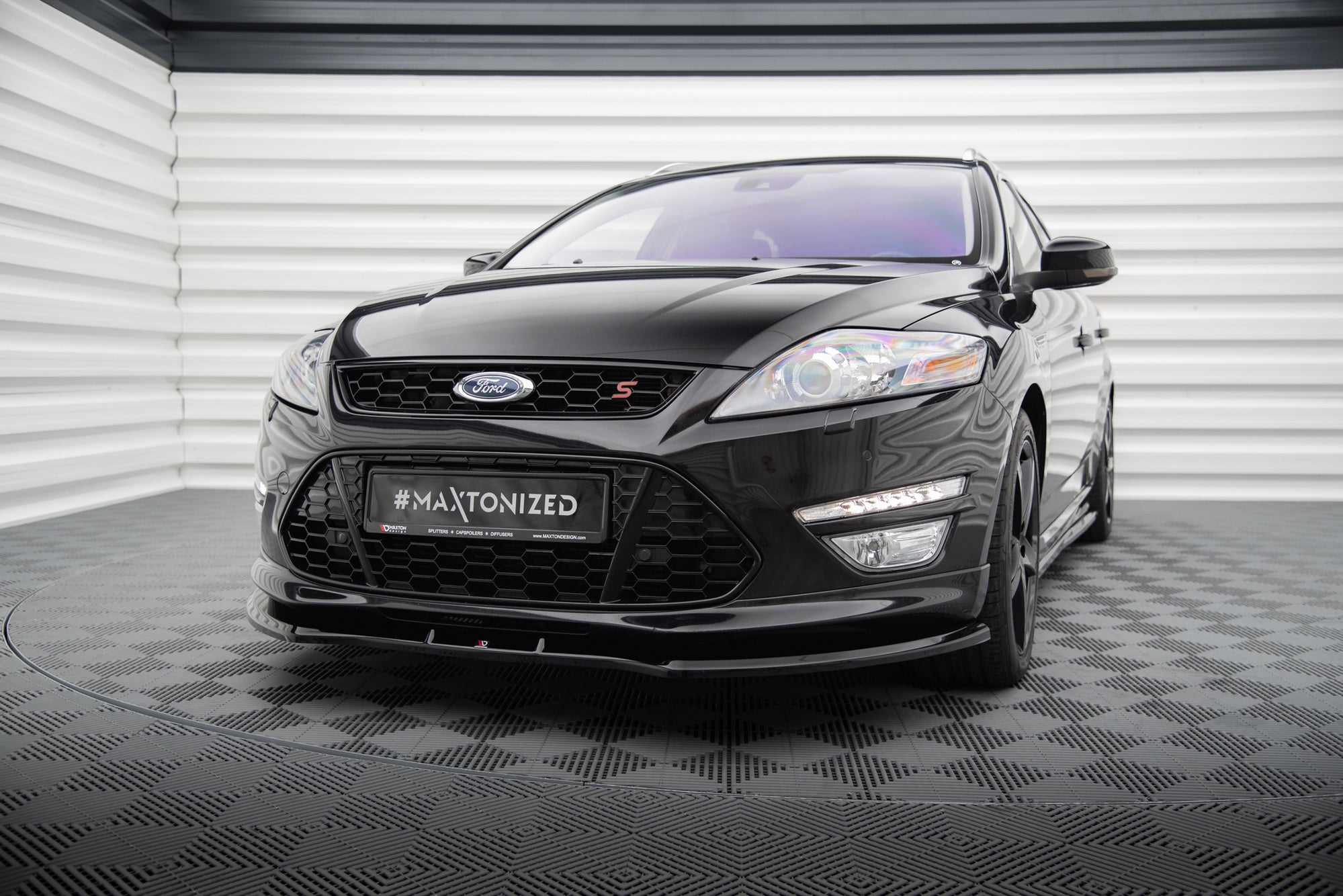 Maxton Design Splitter delantero V.1 para Ford Mondeo ST-Line Sedan Mk4 Facelift - imagen 1