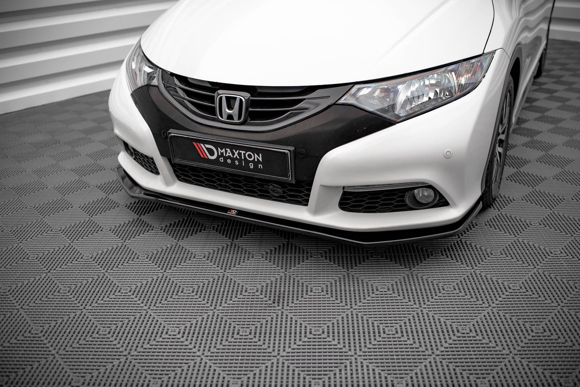 Maxton Design Splitter delantero V.1 para Honda Civic Mk9 - imagen 1