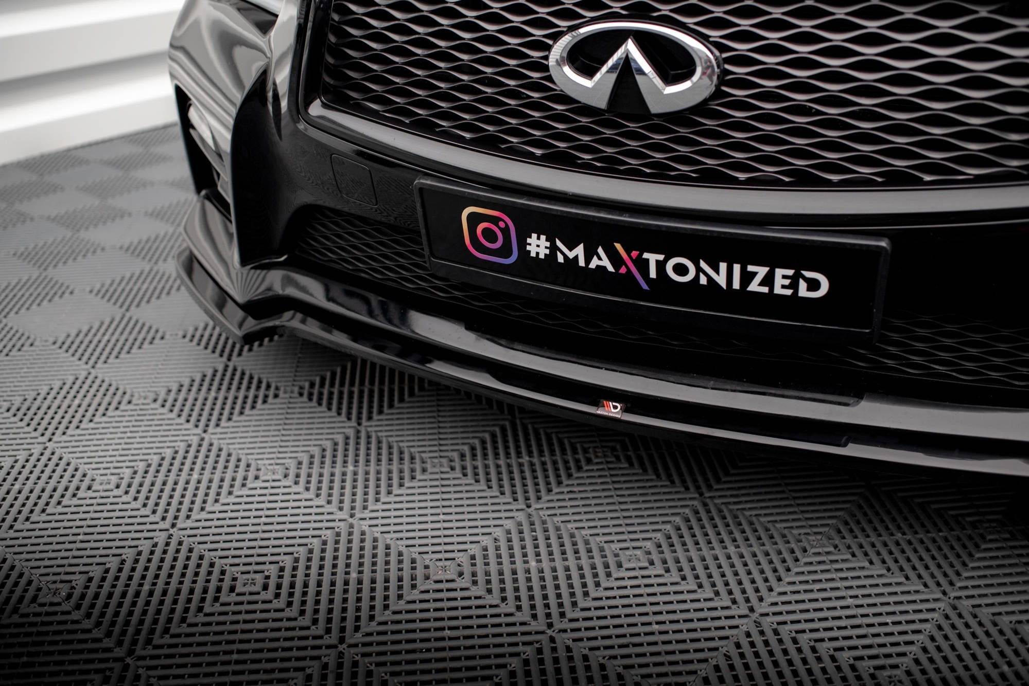 Maxton Design Splitter delantero V.1 para Infiniti Q50 S Mk1 - imagen 3