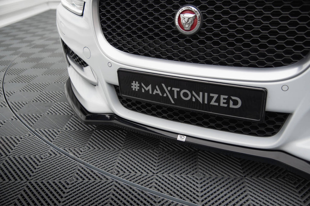 Maxton Design Splitter delantero V.1 para Jaguar XE R-Sport X760 - imagen 3