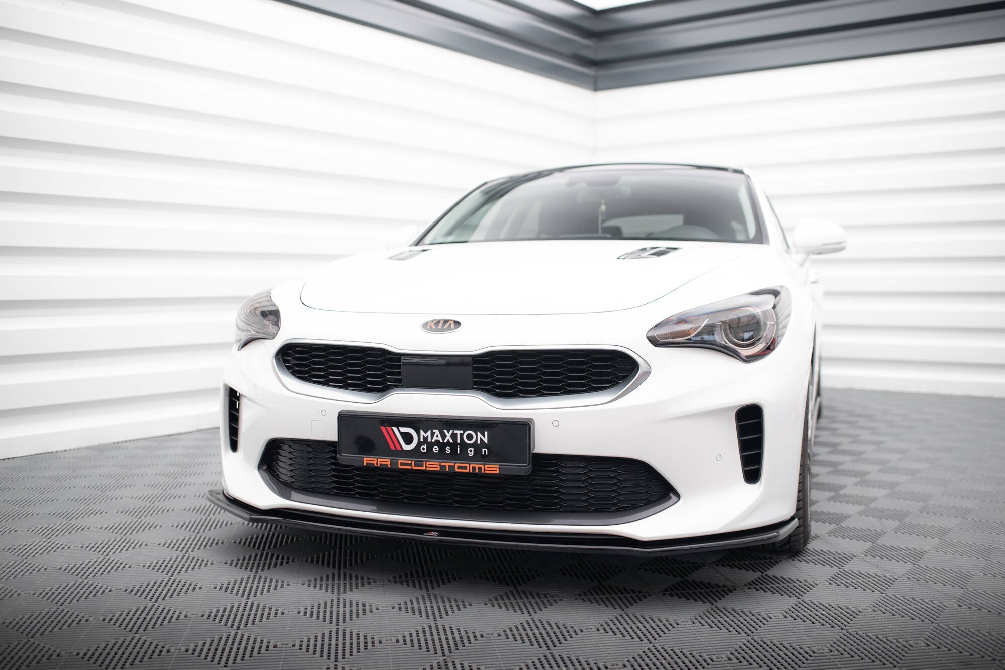 Maxton Design Splitter delantero V.1 para Kia Stinger GT / GT-Line / Standard Mk1 - imagen 1