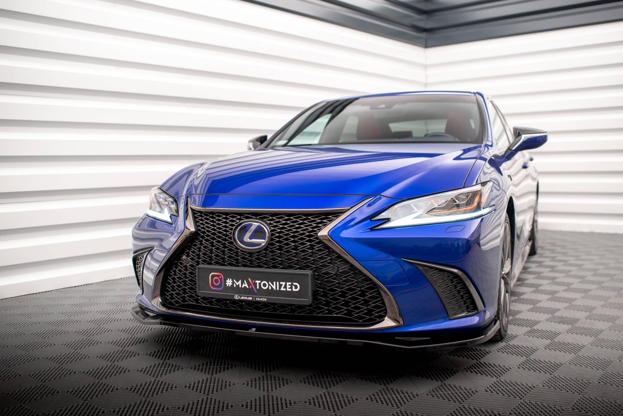 Maxton Design Splitter delantero V.1 para Lexus ES F Sport Mk7 - imagen 1