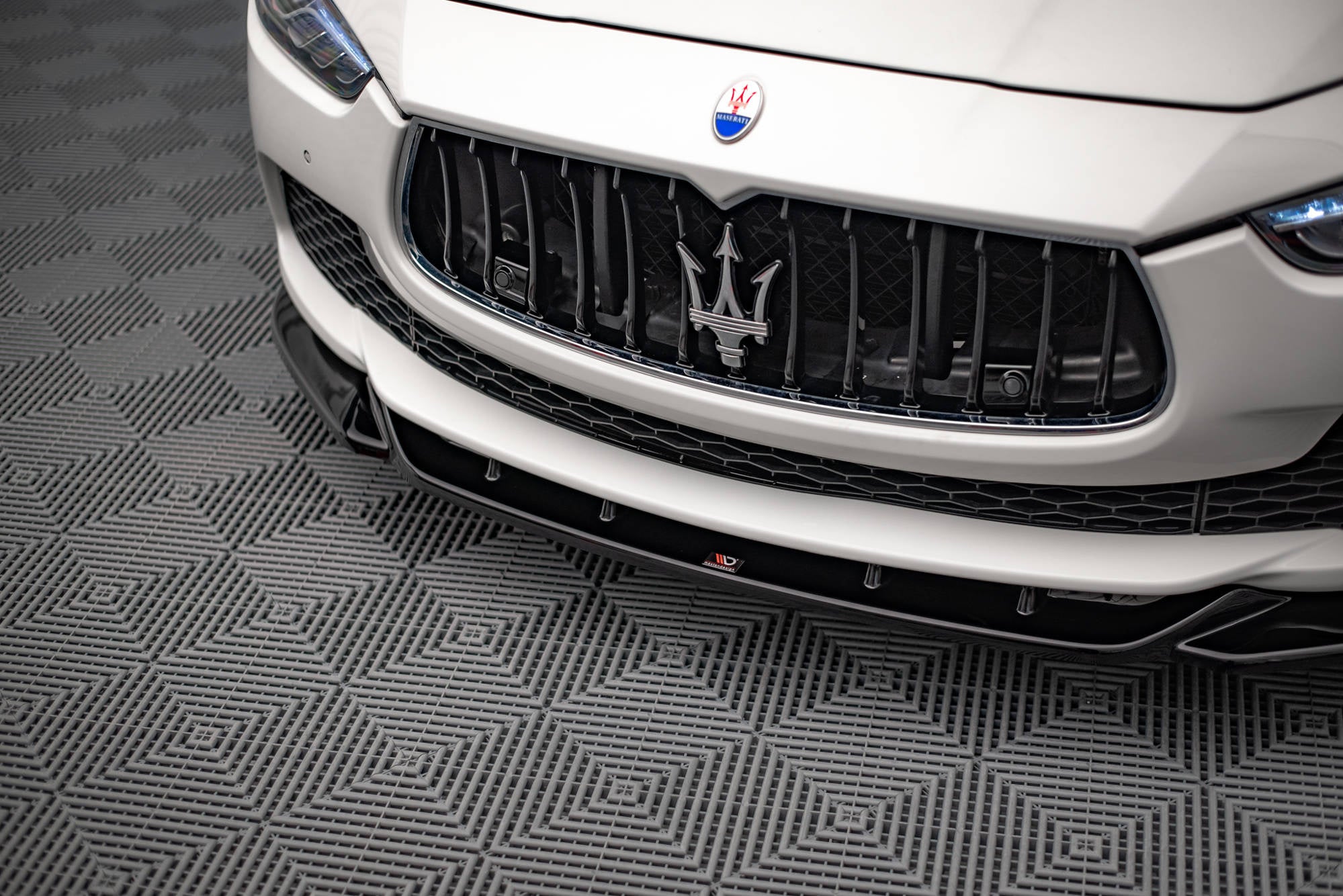 Maxton Design Splitter delantero V.1 para Maserati Ghibli Mk3 - imagen 2