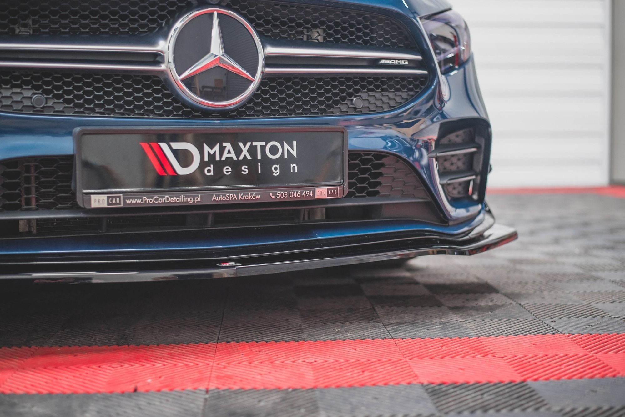 Maxton Design Splitter delantero V.1 para Mercedes A35 AMG Aero W177 - imagen 4