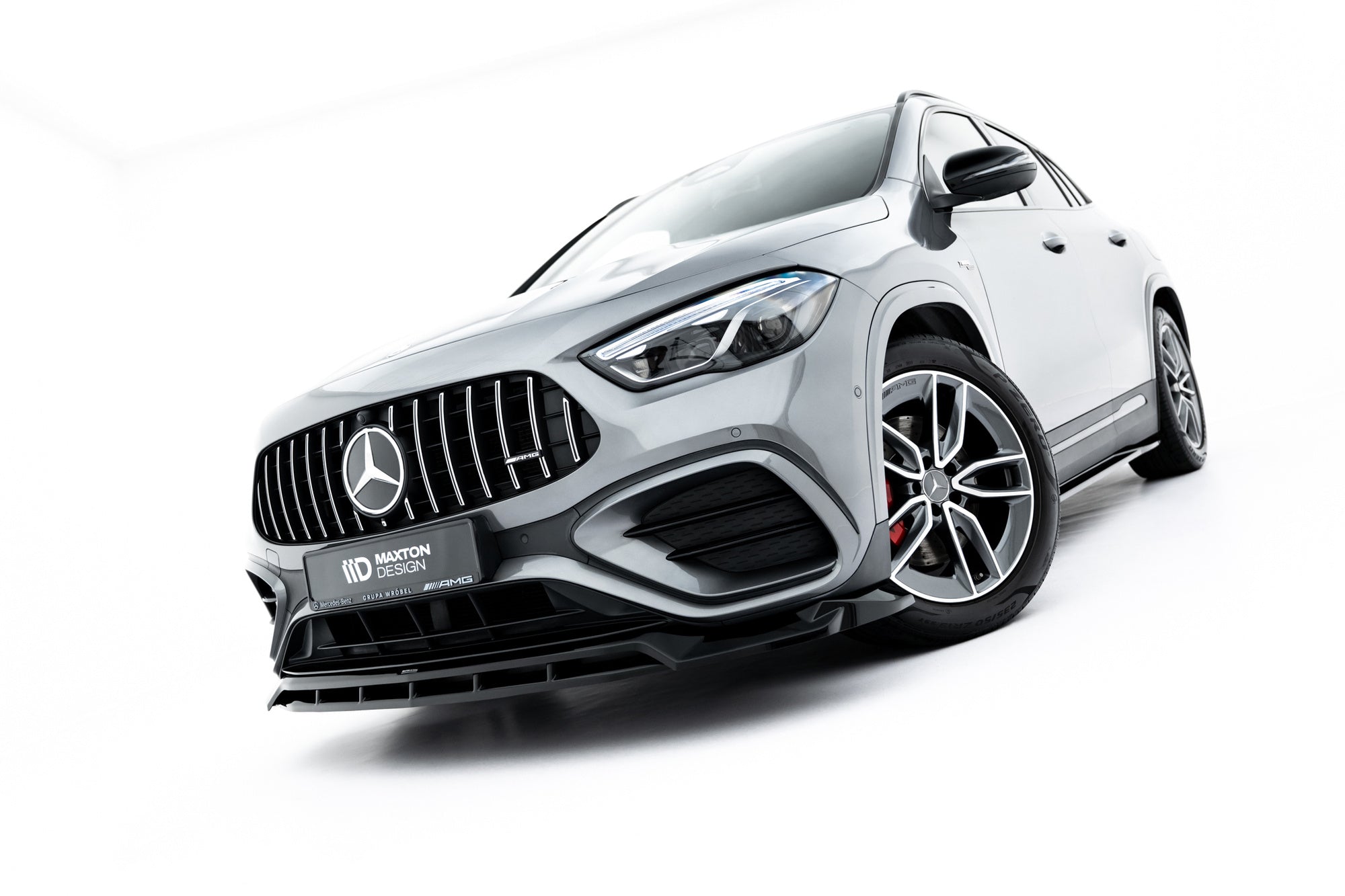 Maxton Design Splitter delantero V.1 para Mercedes-AMG GLA 35 H247 Facelift - imagen 1