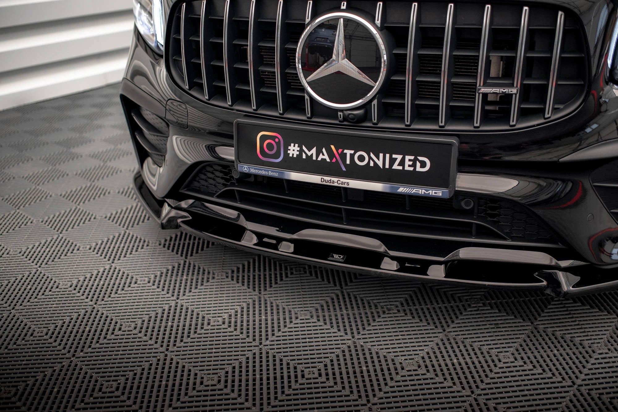 Maxton Design Splitter delantero V.1 para Mercedes-AMG GLB 35 / AMG-Line X247 - imagen 3