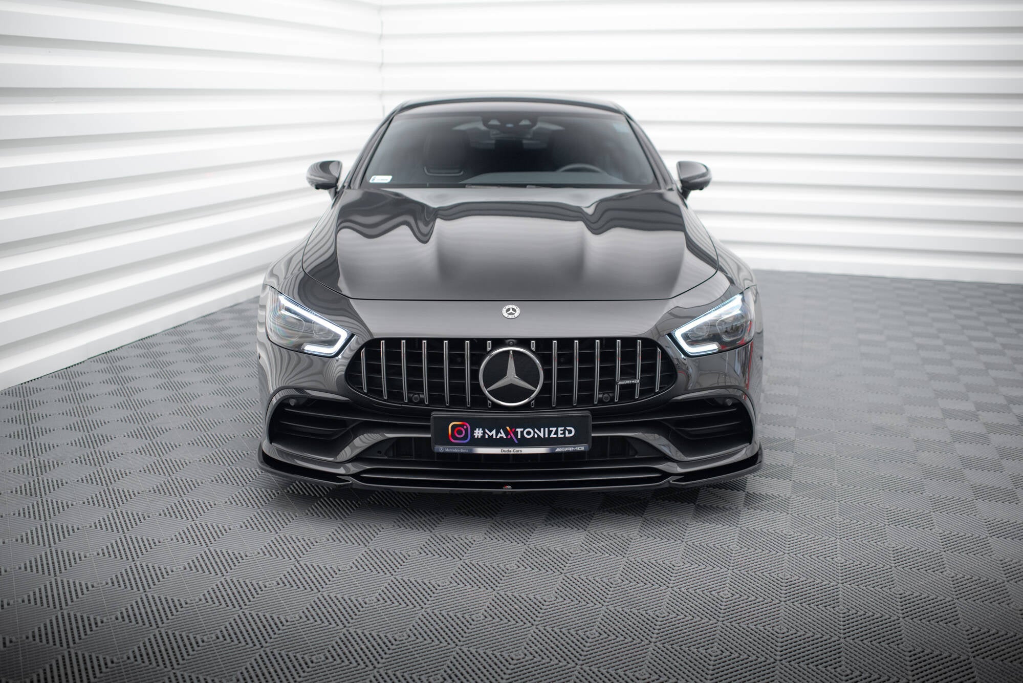 Maxton Design Splitter delantero V.1 para Mercedes-AMG GT 53 4-Door Coupe X290 - imagen 2