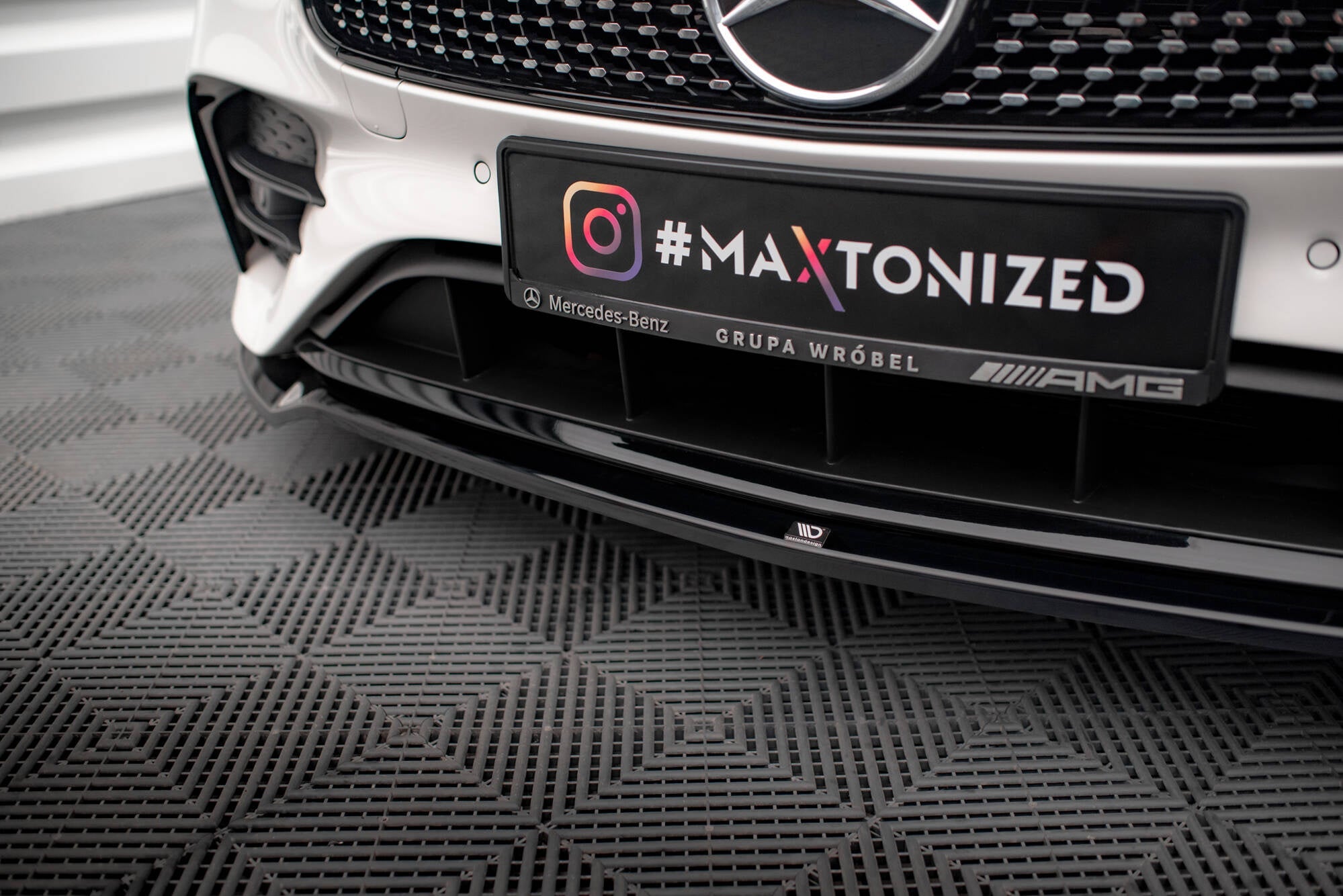 Maxton Design Splitter delantero V.1 para Mercedes-Benz E-Class W213 Coupe Facelift (C238 Facelift) / Cabriolet (A238 Facelift) AMG-Line / 53 AMG - imagen 3