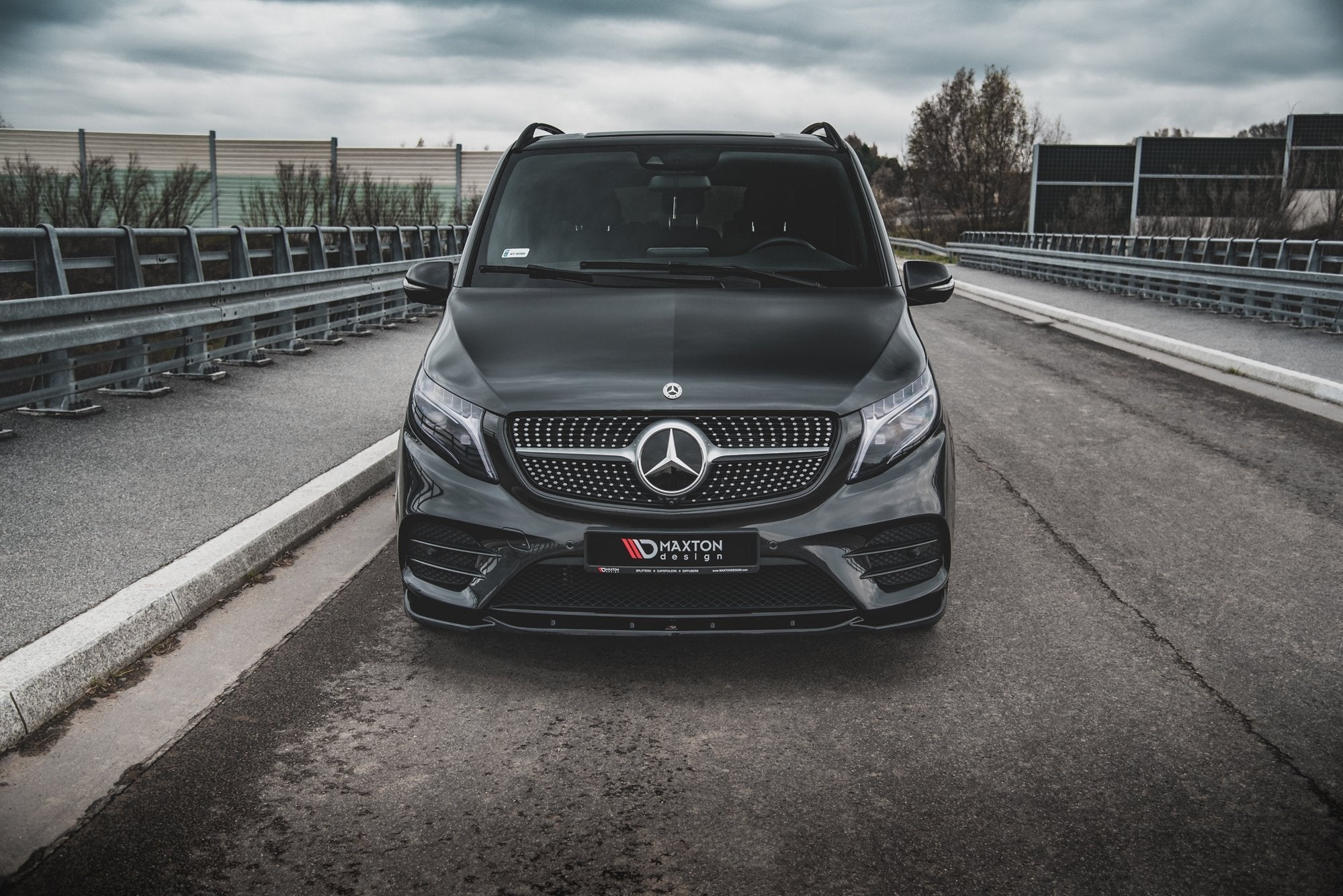 Maxton Design Splitter delantero V.1 para Mercedes-Benz V-Class AMG-Line W447 - imagen 2