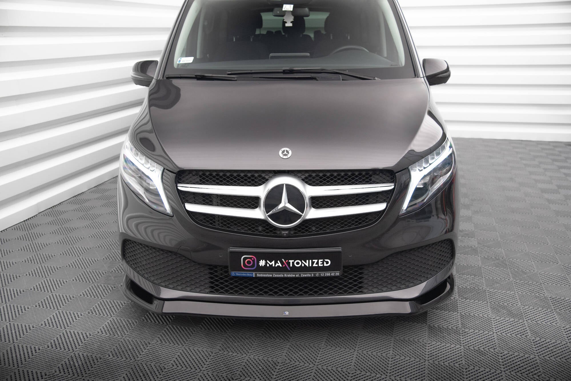 Maxton Design Splitter delantero V.1 para Mercedes-Benz V-Class W447 Facelift - imagen 2