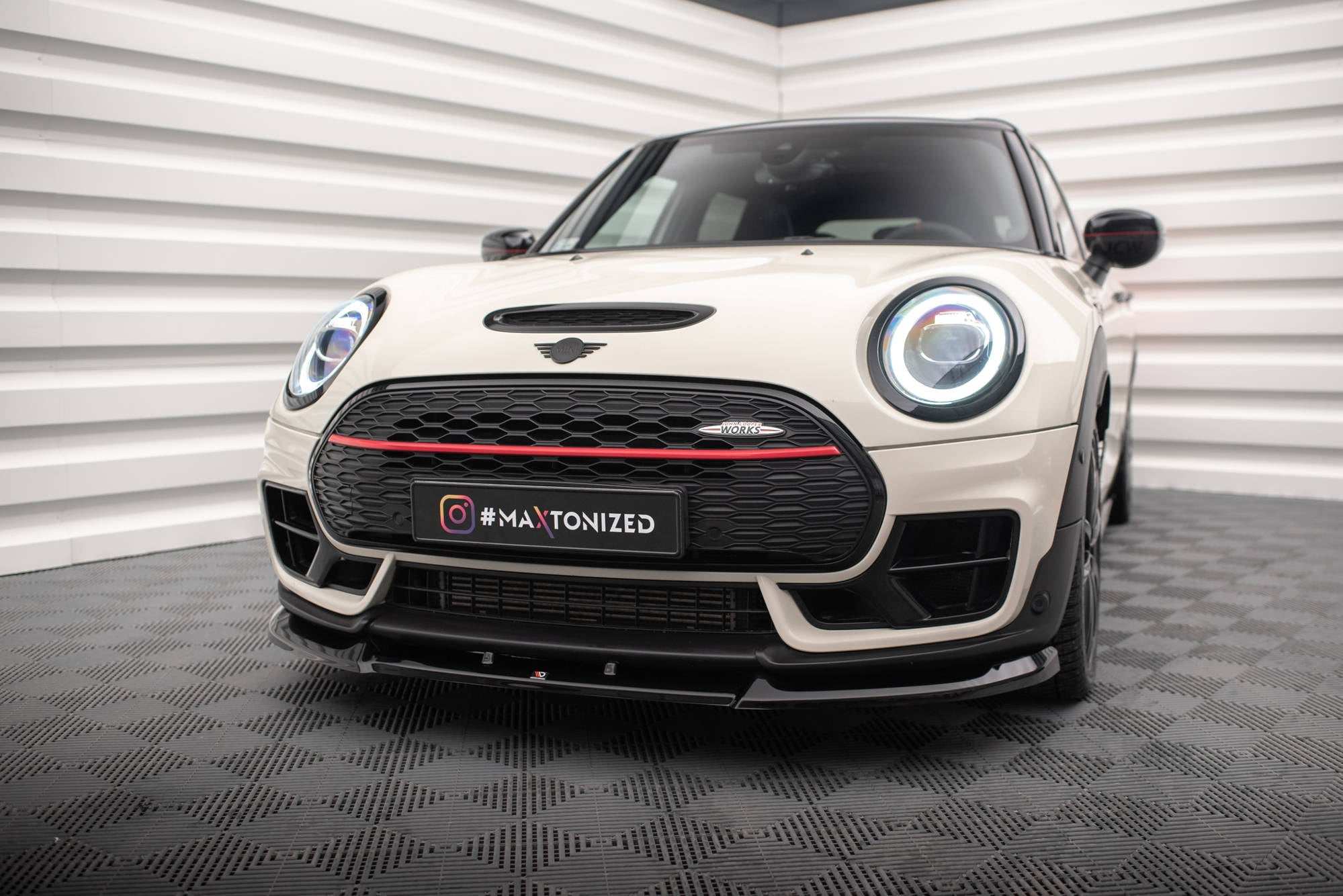 Maxton Design Splitter delantero V.1 para Mini Cooper Clubman John Cooper Works F54 Facelift - imagen 1