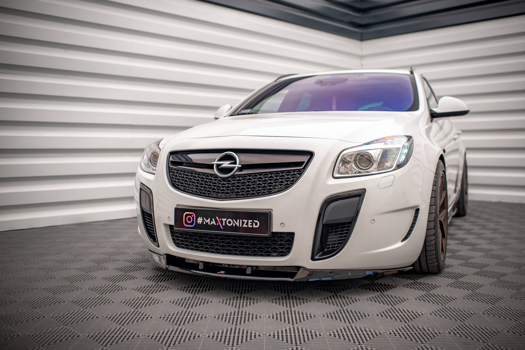 Maxton Design Splitter delantero V.1 para Opel Insignia OPC Mk1 - imagen 1