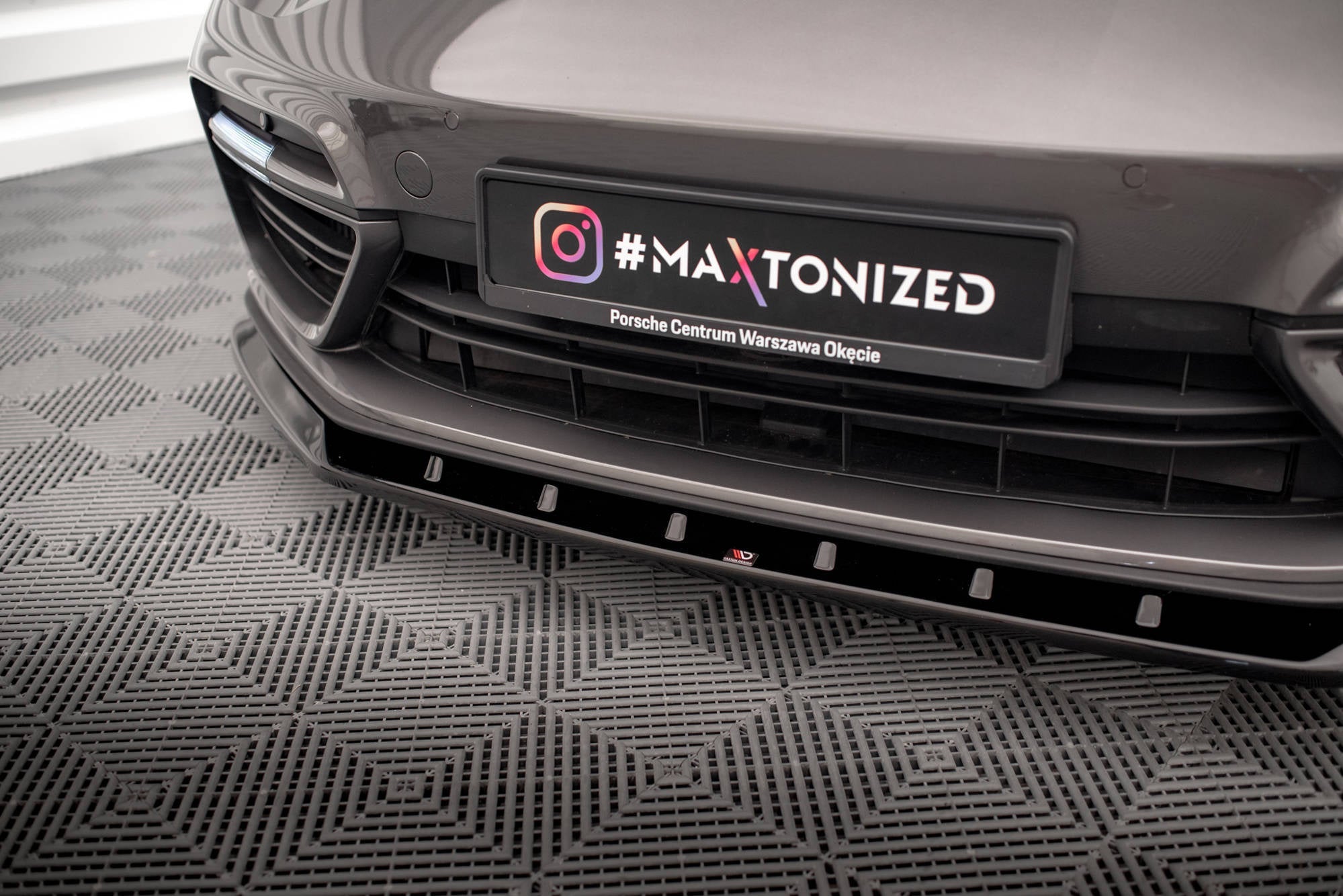 Maxton Design Splitter delantero V.1 para Porsche Panamera Turbo S E-Hybrid - imagen 3
