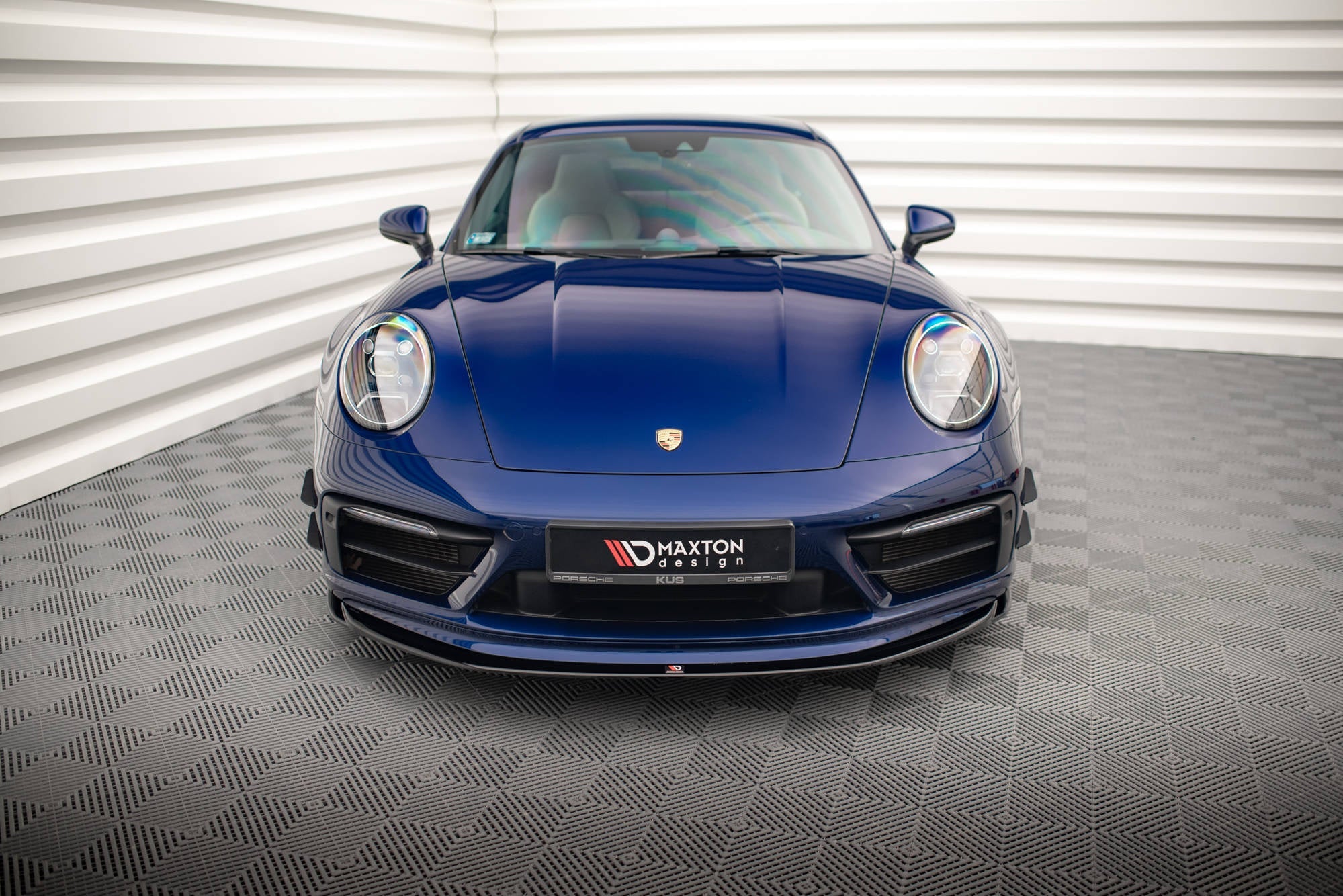 Maxton Design Splitter delantero V.1 para Porsche 911 Carrera Aero / Carrera GTS 992 - imagen 1