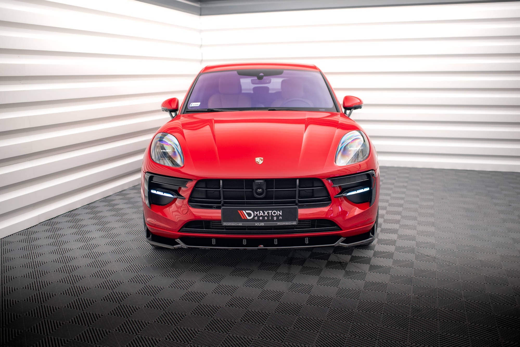 Maxton Design Splitter delantero V.1 para Porsche Macan GTS / Sport Design Mk1 Facelift - imagen 2