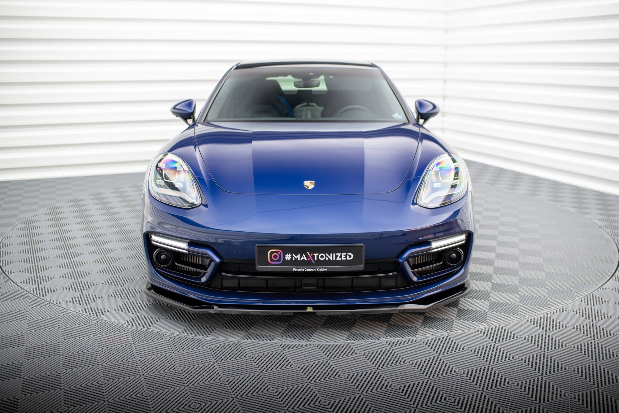 Maxton Design Splitter delantero V.1 para Porsche Panamera E-Hybrid 971 Facelift - imagen 2