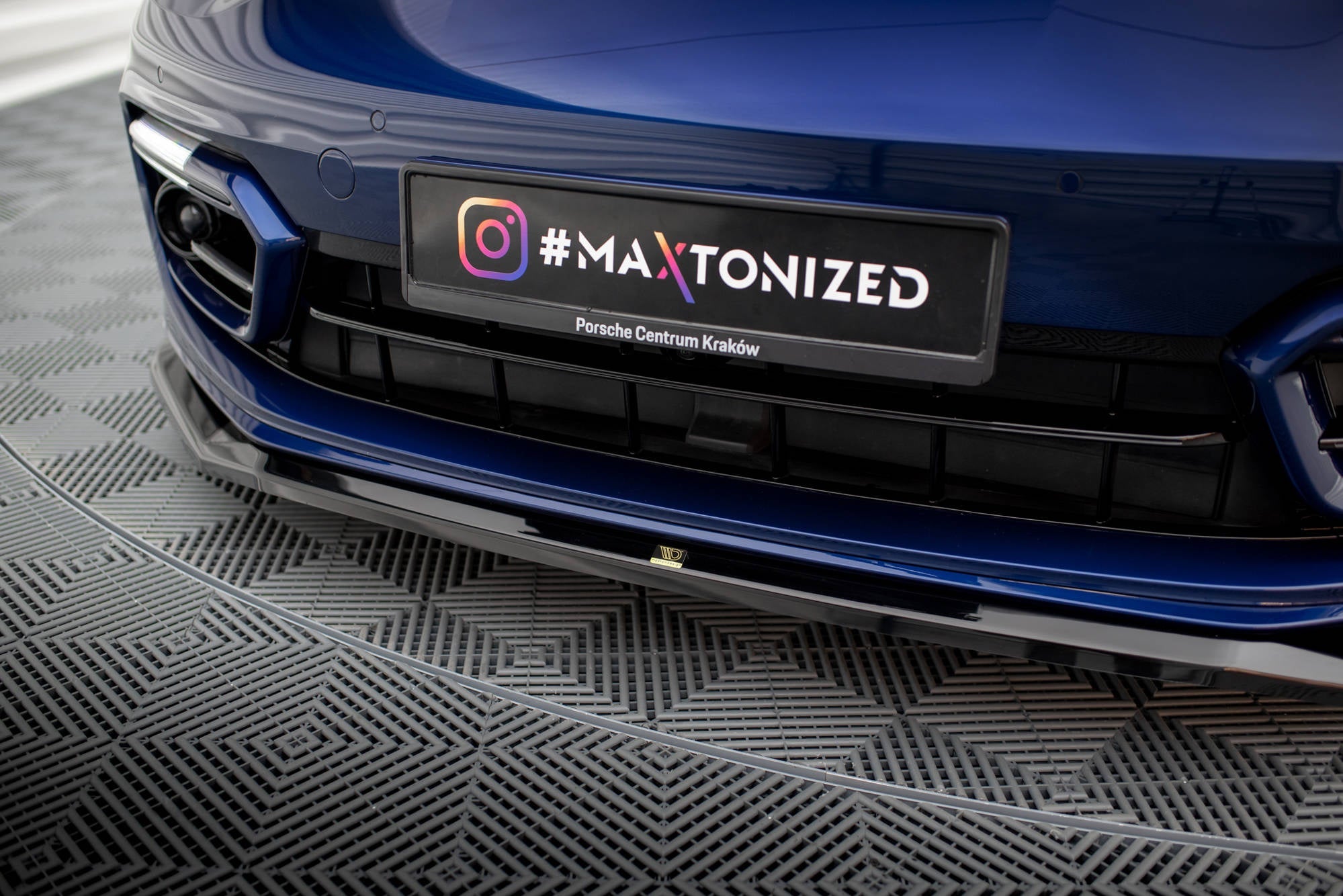 Maxton Design Splitter delantero V.1 para Porsche Panamera E-Hybrid 971 Facelift - imagen 3