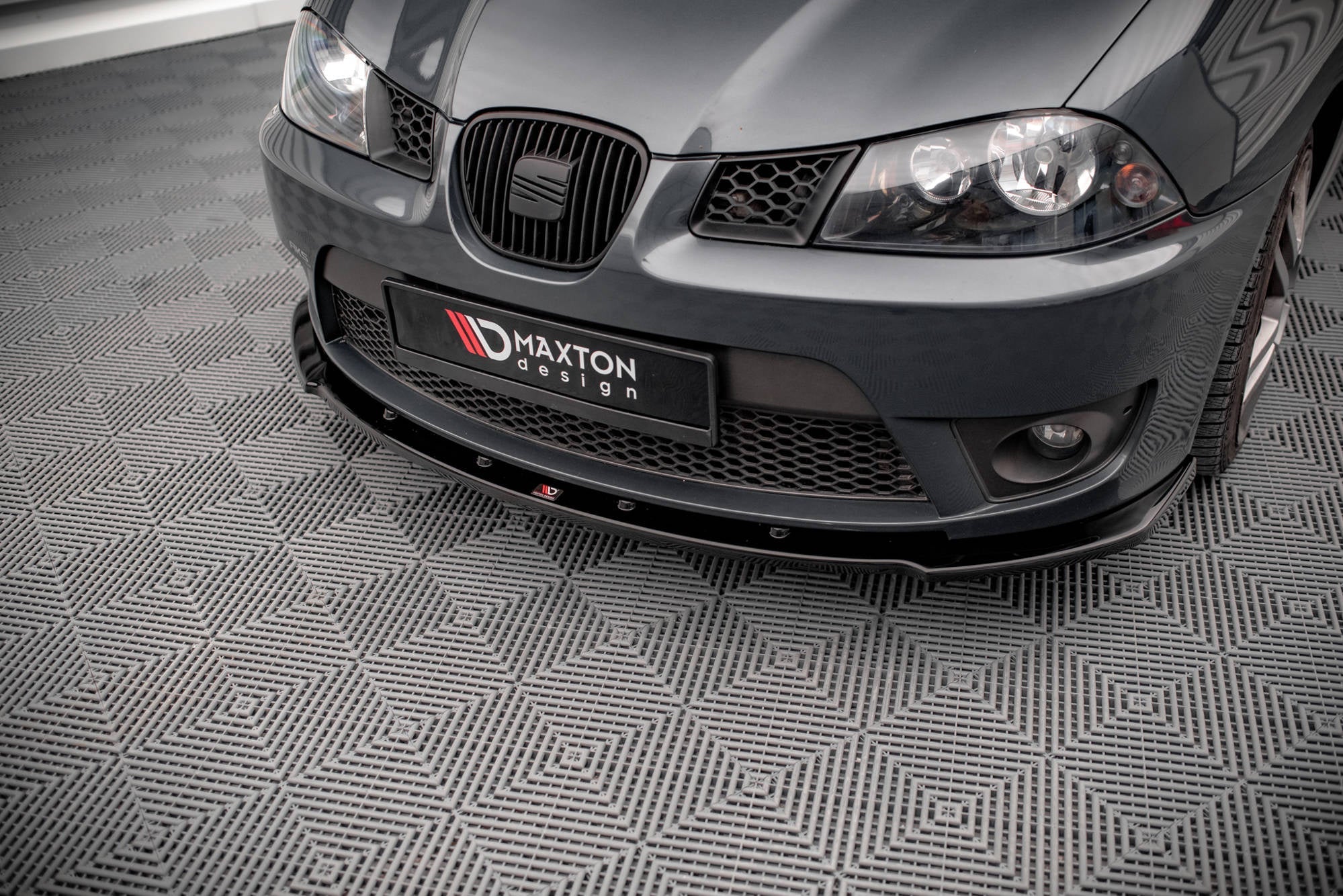 Maxton Design Splitter delantero V.1 para Seat Ibiza Cupra Mk3 - imagen 3