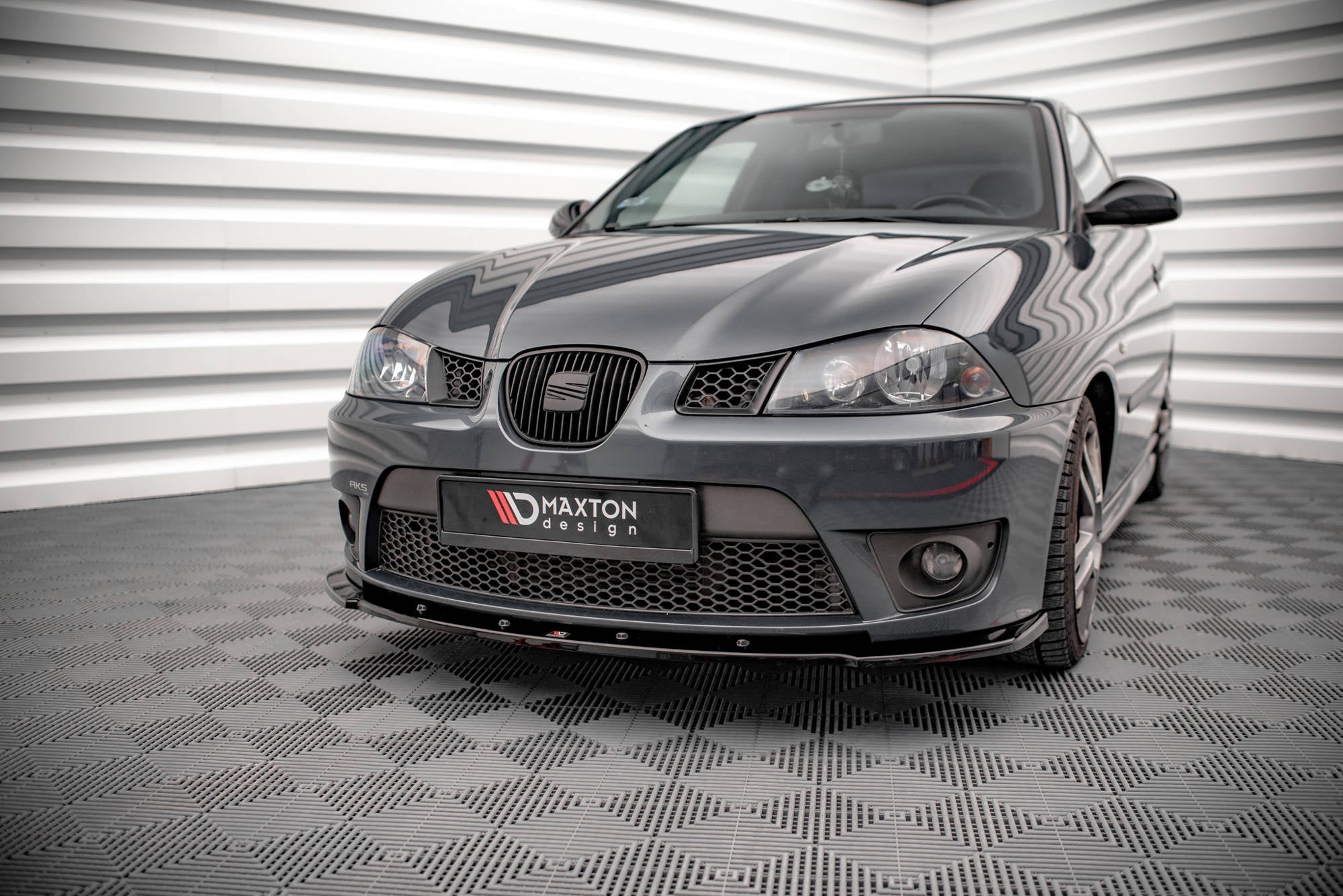 Maxton Design Splitter delantero V.1 para Seat Ibiza Cupra Mk3 - imagen 1