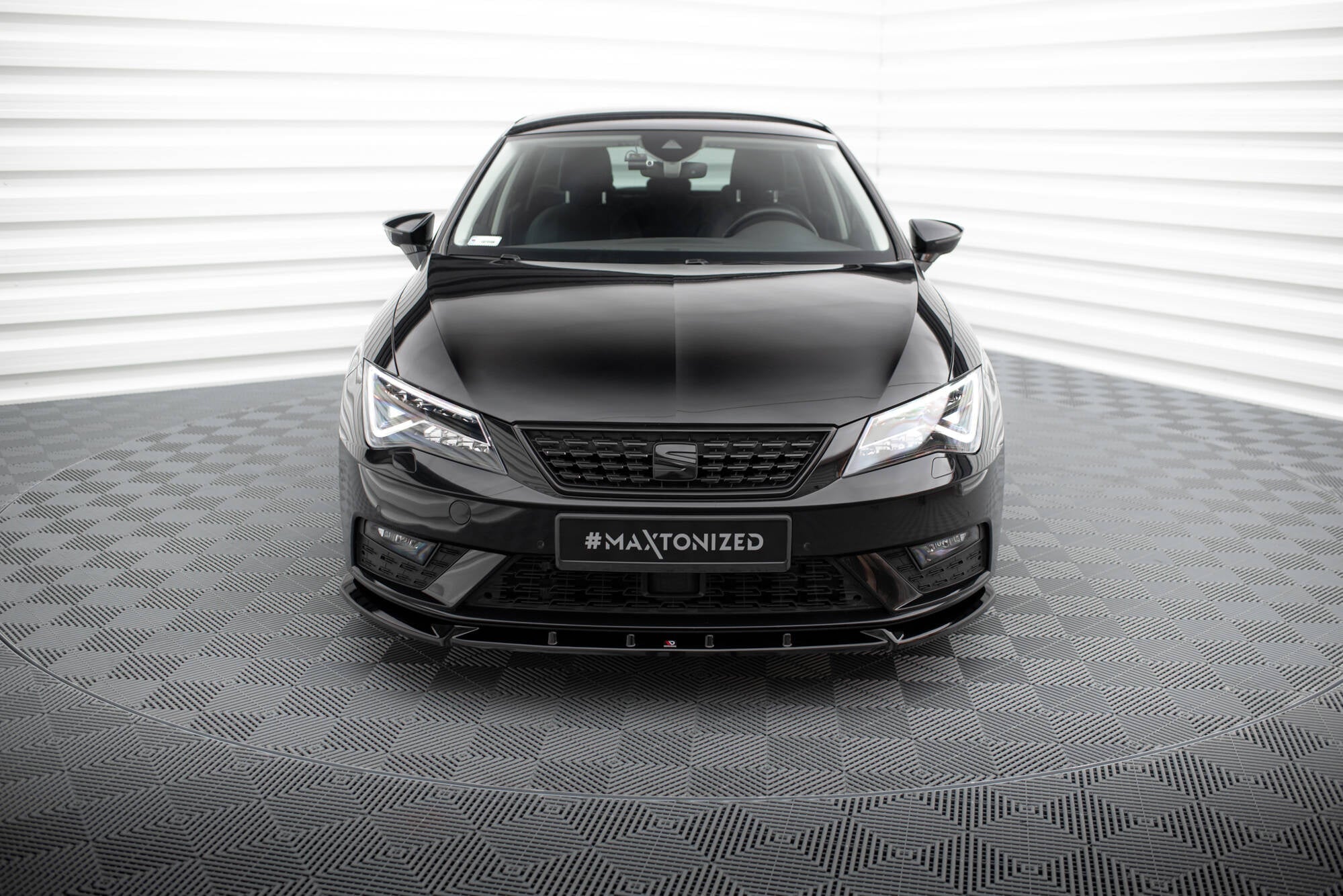 Maxton Design Splitter delantero V.1 para Seat Leon Mk3 Facelift - imagen 2