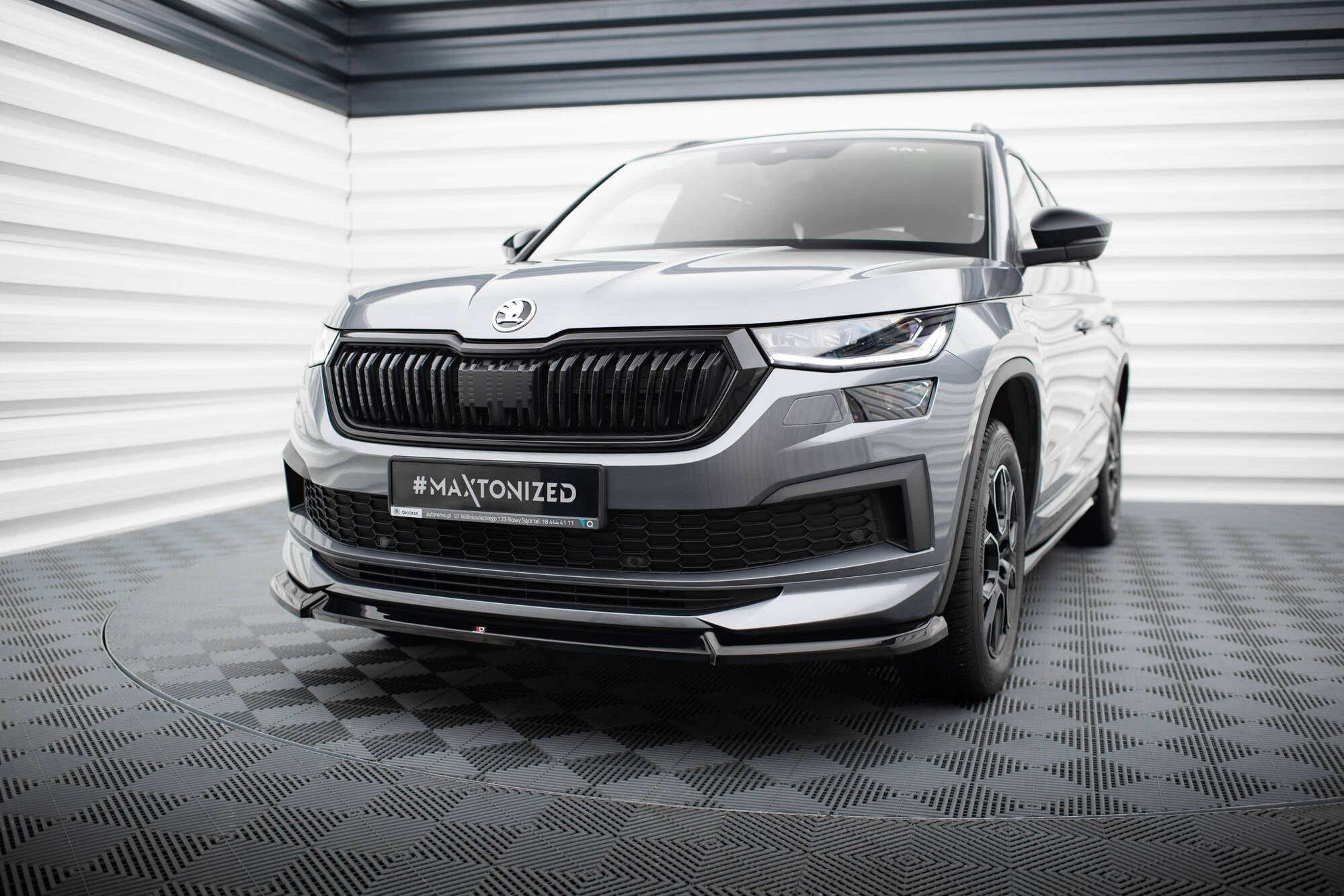 Maxton Design Splitter delantero V.1 para Skoda Kodiaq Sportline Mk1 Facelift - imagen 1