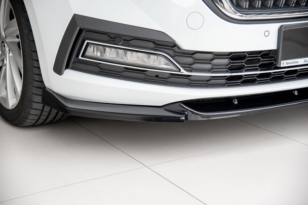 Maxton Design Splitter delantero V.1 para Skoda Octavia Mk4 - imagen 4