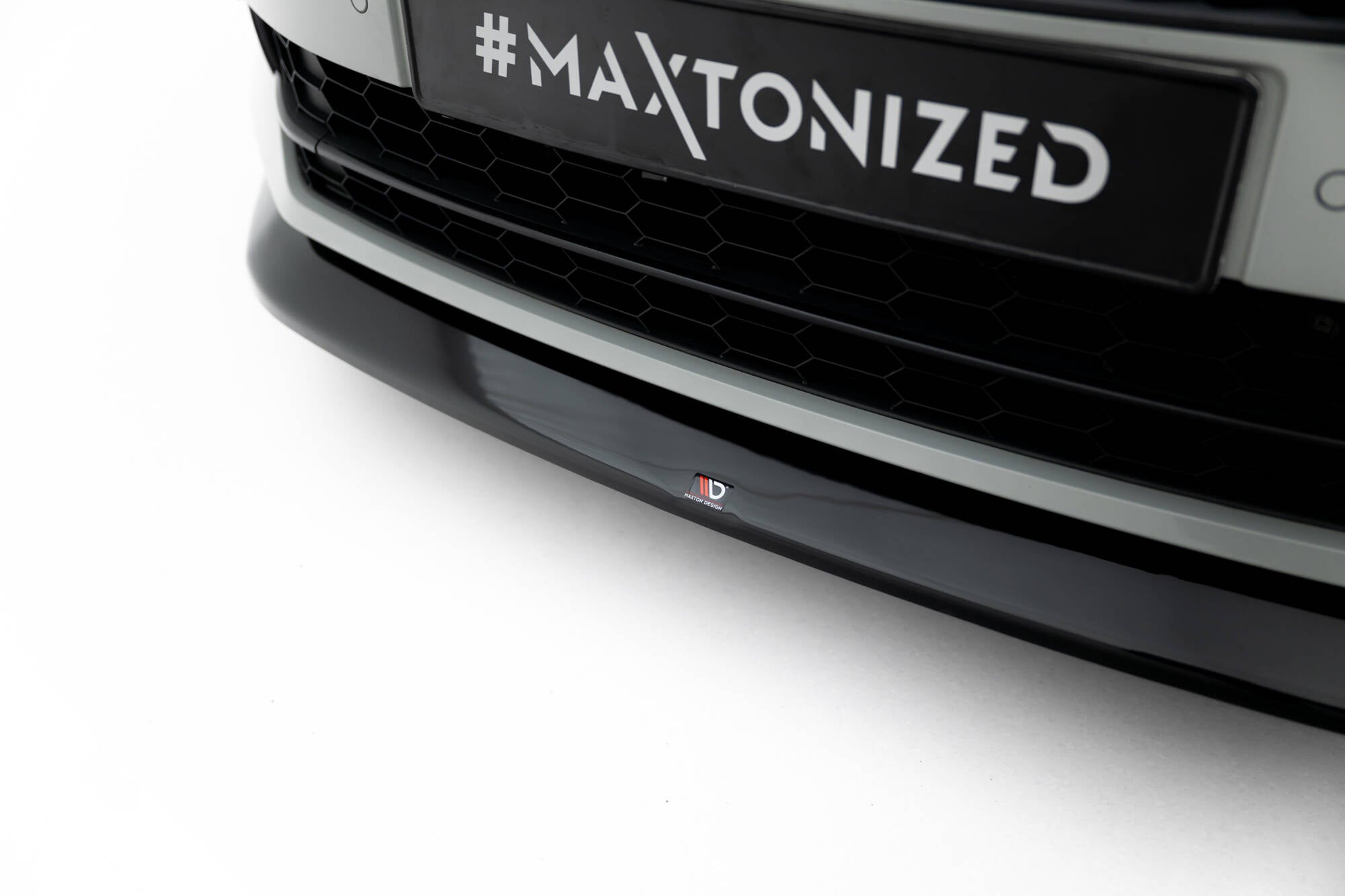 Maxton Design Splitter delantero V.1 para Skoda Superb Liftback / Combi Mk3 - imagen 3