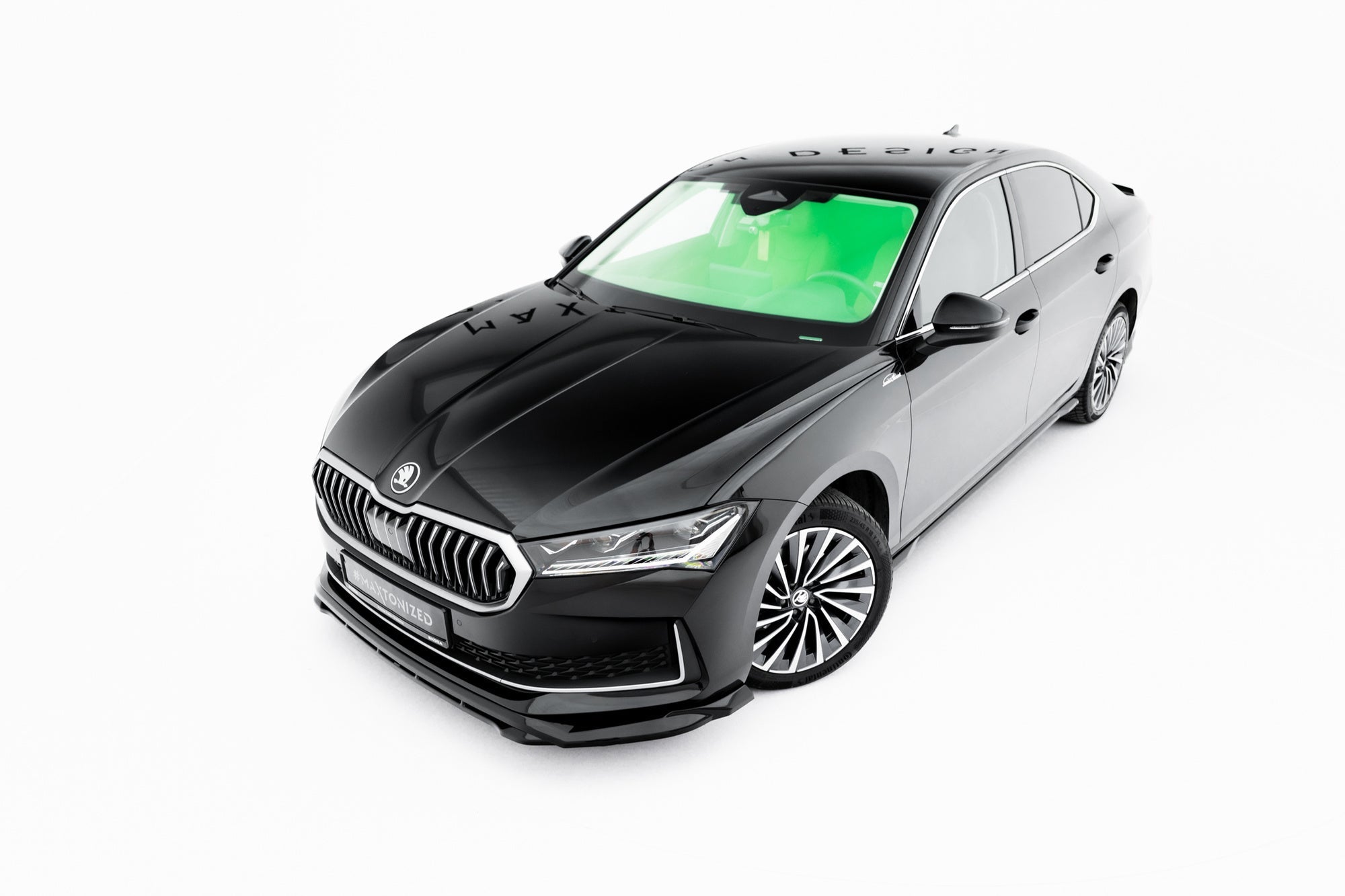 Maxton Design Splitter delantero V.1 para Skoda Superb Mk4 - imagen 1