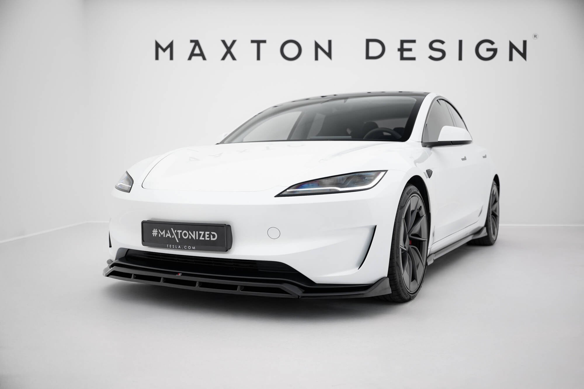 Maxton Design Splitter delantero V.1 para Tesla Model 3 Performance Mk1 Facelift - imagen 1