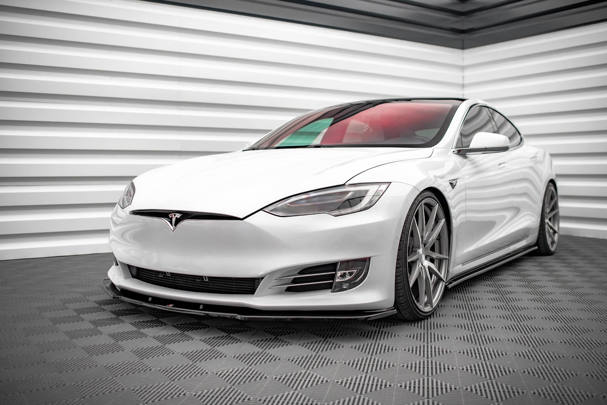 Maxton Design Splitter delantero V.1 para Tesla Model S Facelift - imagen 1
