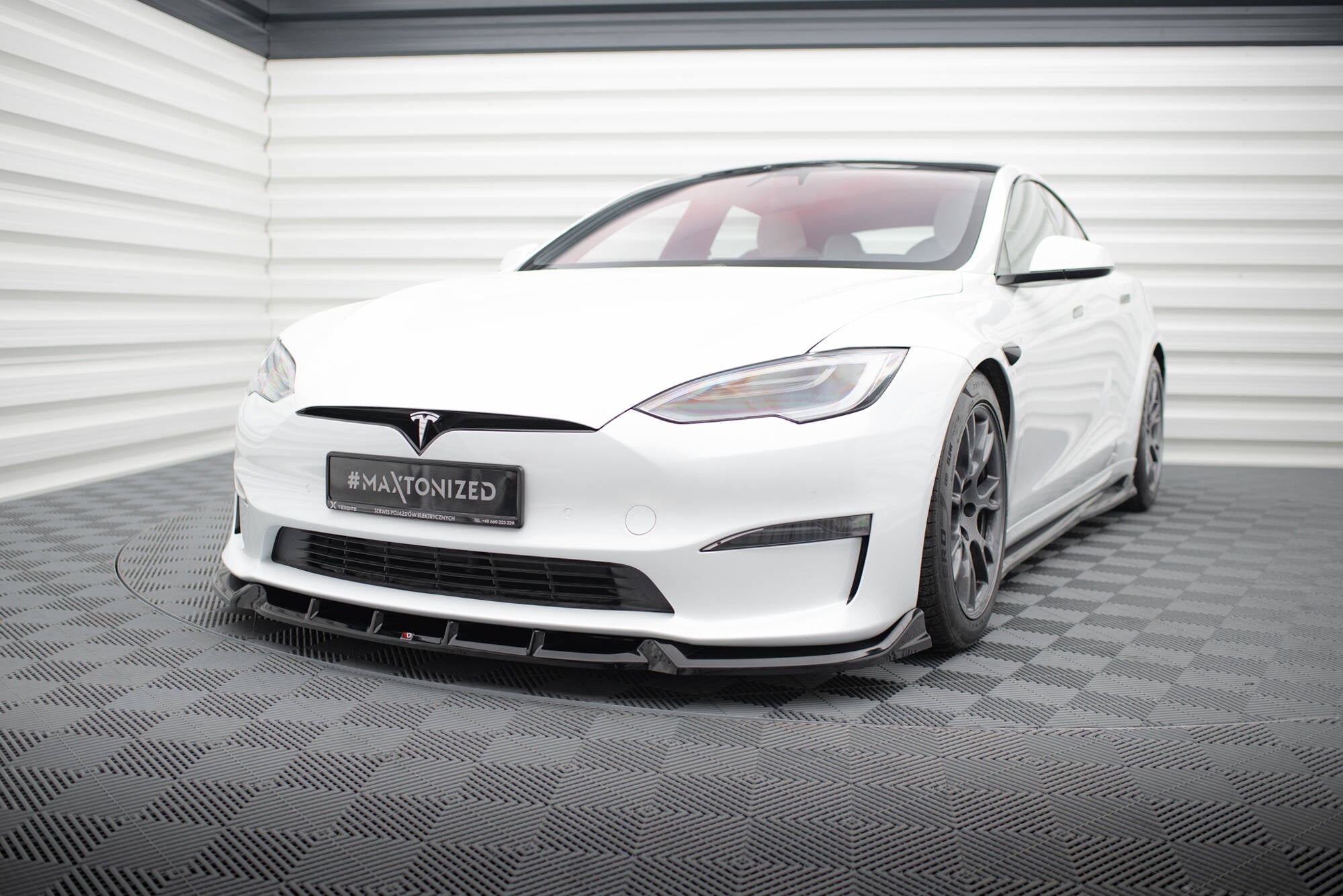 Maxton Design Splitter delantero V.1 para Tesla Model S Plaid Mk1 Facelift - imagen 1