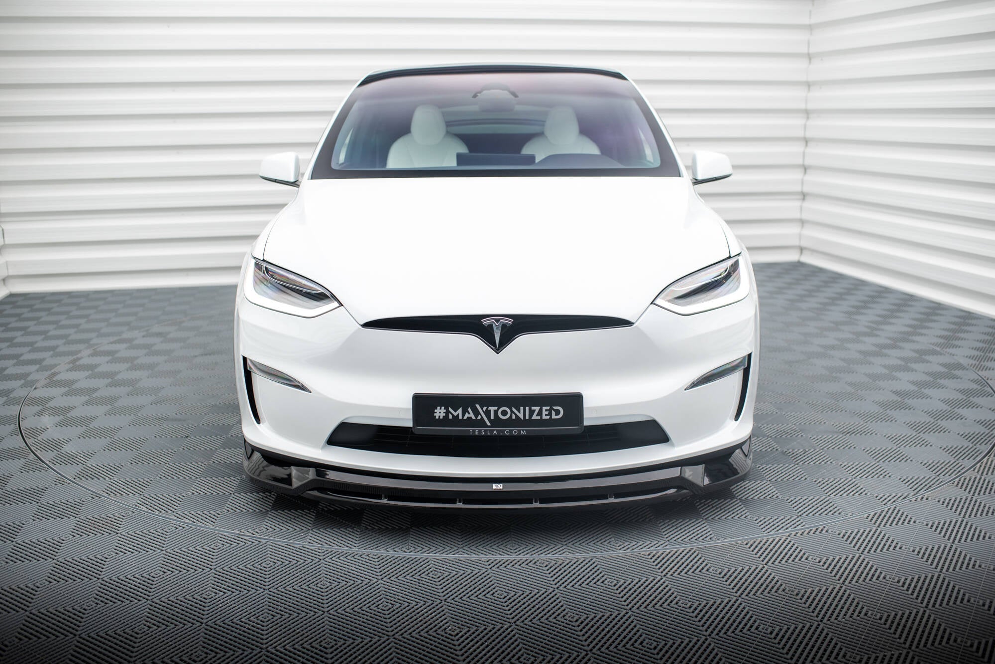 Maxton Design Splitter delantero V.1 para Tesla Model X Mk1 Facelift - imagen 2