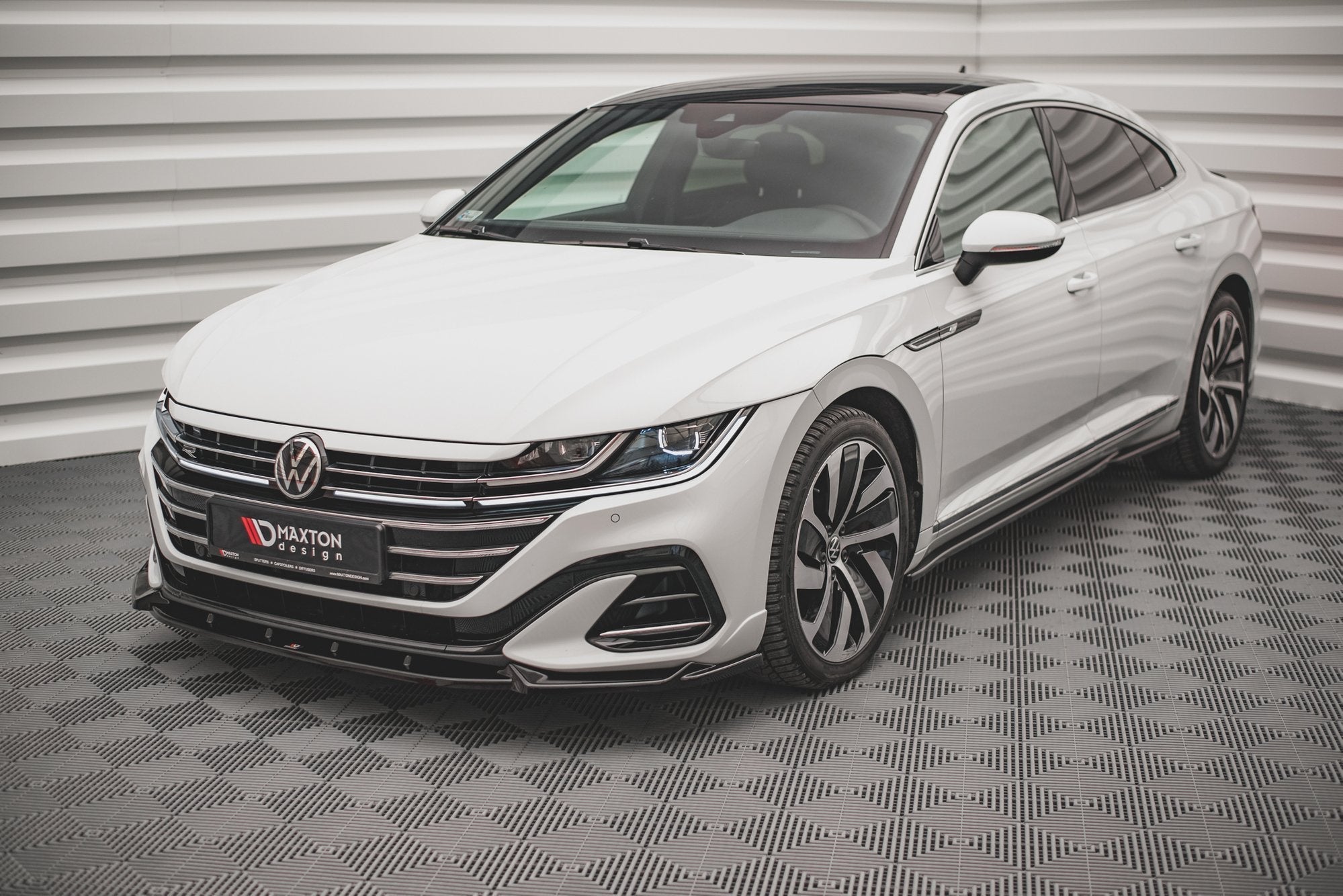 Maxton Design Splitter delantero V.1 para Volkswagen Arteon R-Line Sedan / Shooting Brake Mk1 Facelift - imagen 1