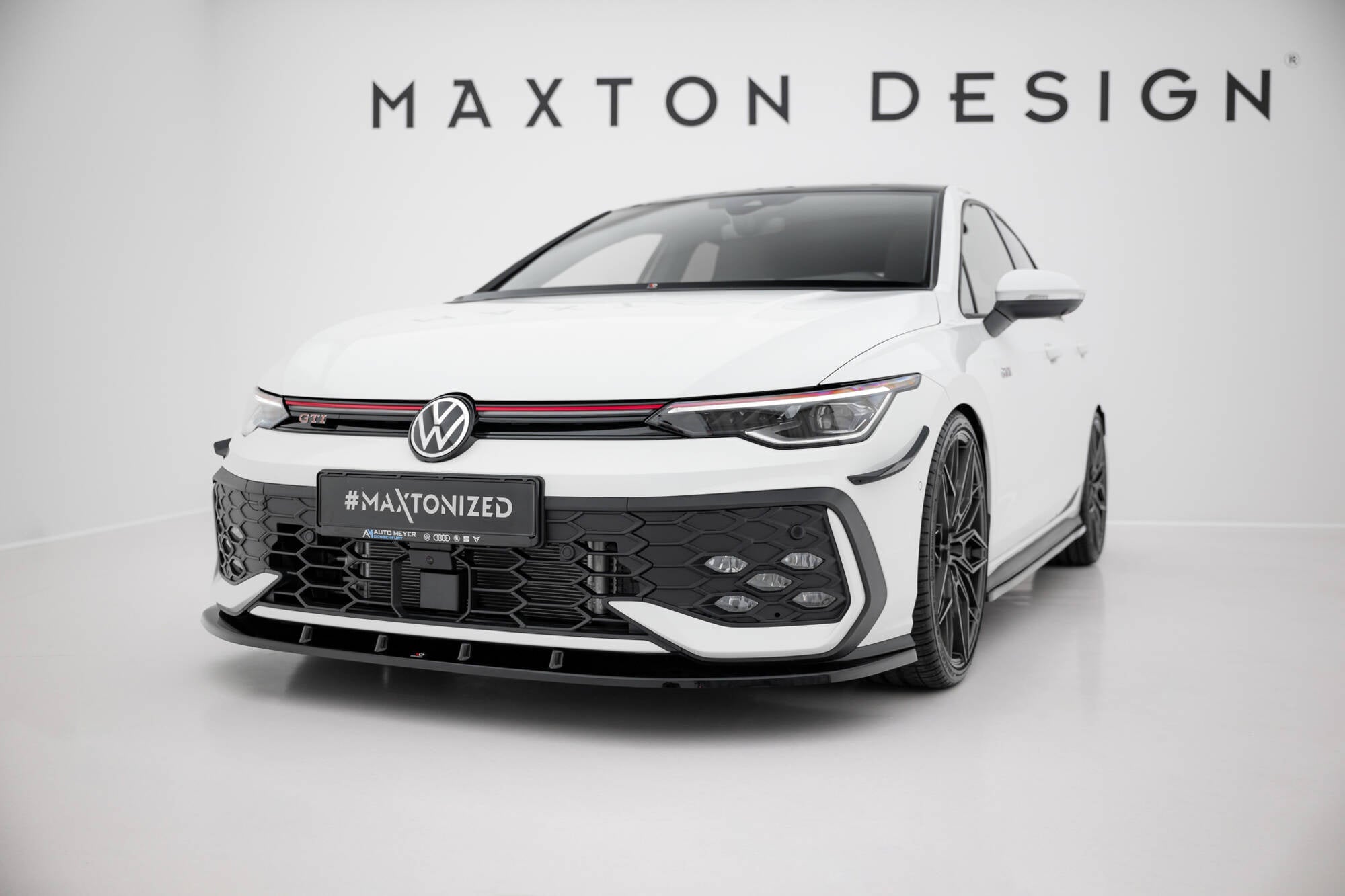 Maxton Design Splitter delantero V.1 para Volkswagen Golf GTI / GTE / R-Line Mk8 Facelift - imagen 1