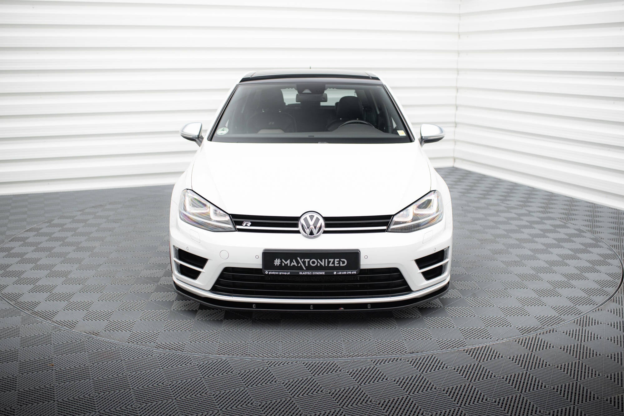 Maxton Design Splitter delantero V.1 para Volkswagen Golf R / R-Line Mk7 - imagen 2
