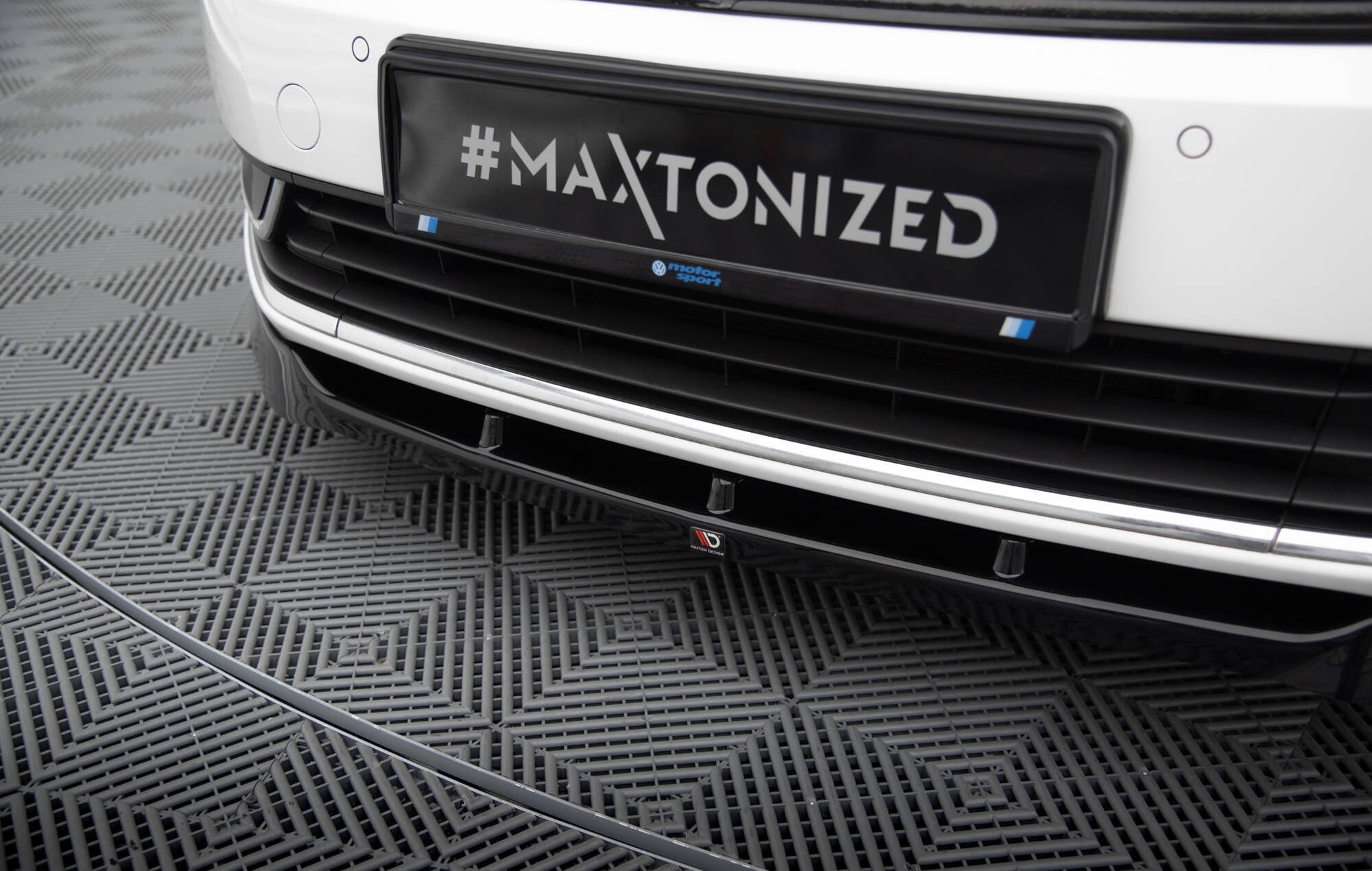 Maxton Design Splitter delantero V.1 para Volkswagen Passat B7 - imagen 3